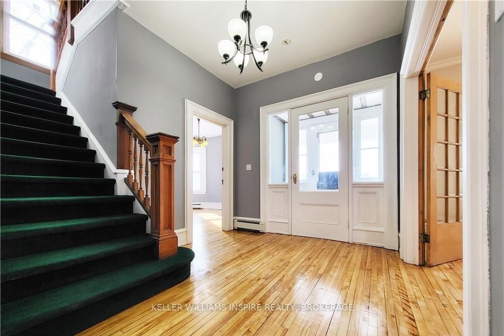 406 Algonquin Avenue front, North Bay, ON P1B 4W5 photo 2