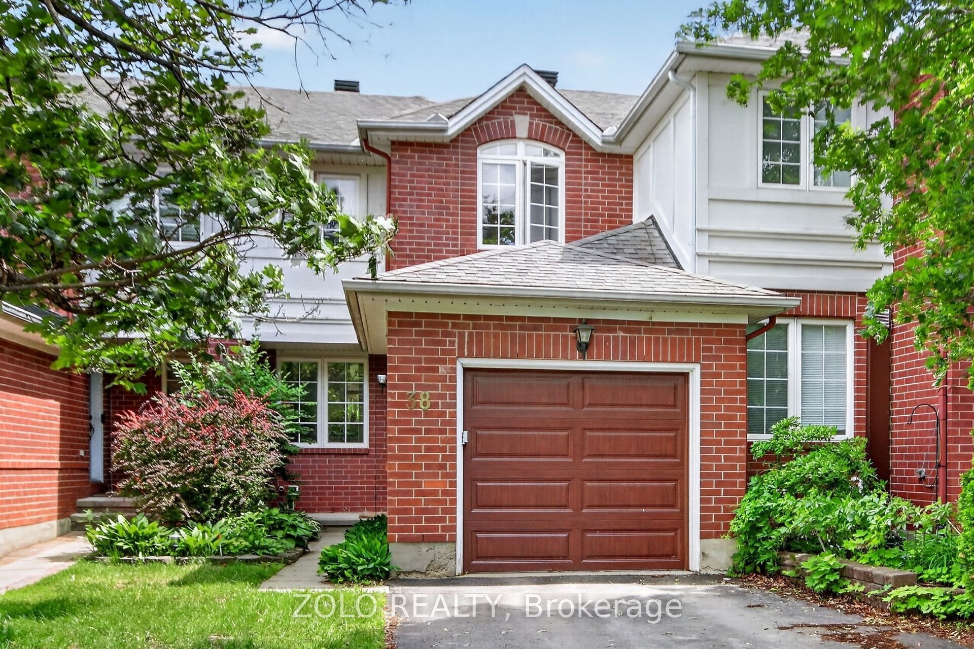 38 Central Park Drive, Carlington - Central Park, ON K2C 4A3 photo 3