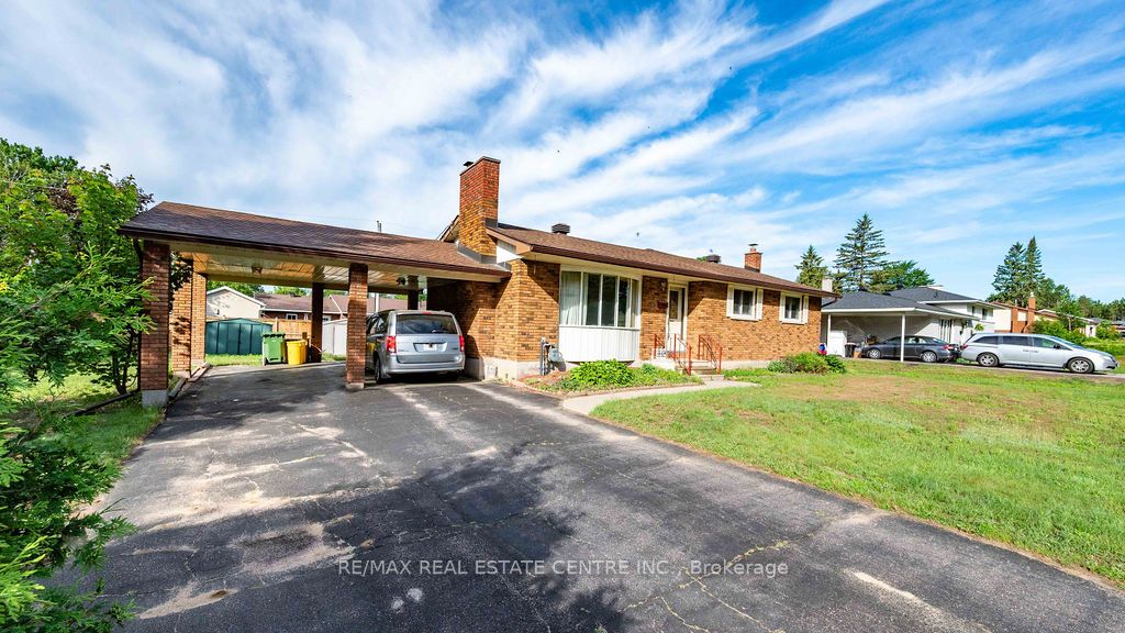 633 Birch Street, Petawawa, ON K8A 7K7 photo 2