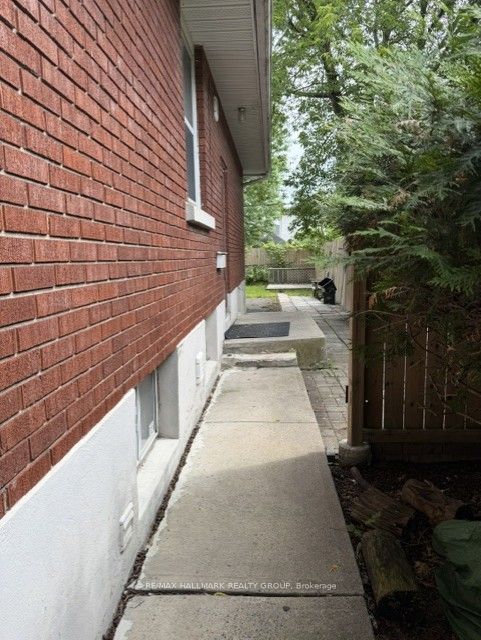 98 Donald Street 2, Overbrook - Castleheights and Area, ON K1K 1N2 photo 5