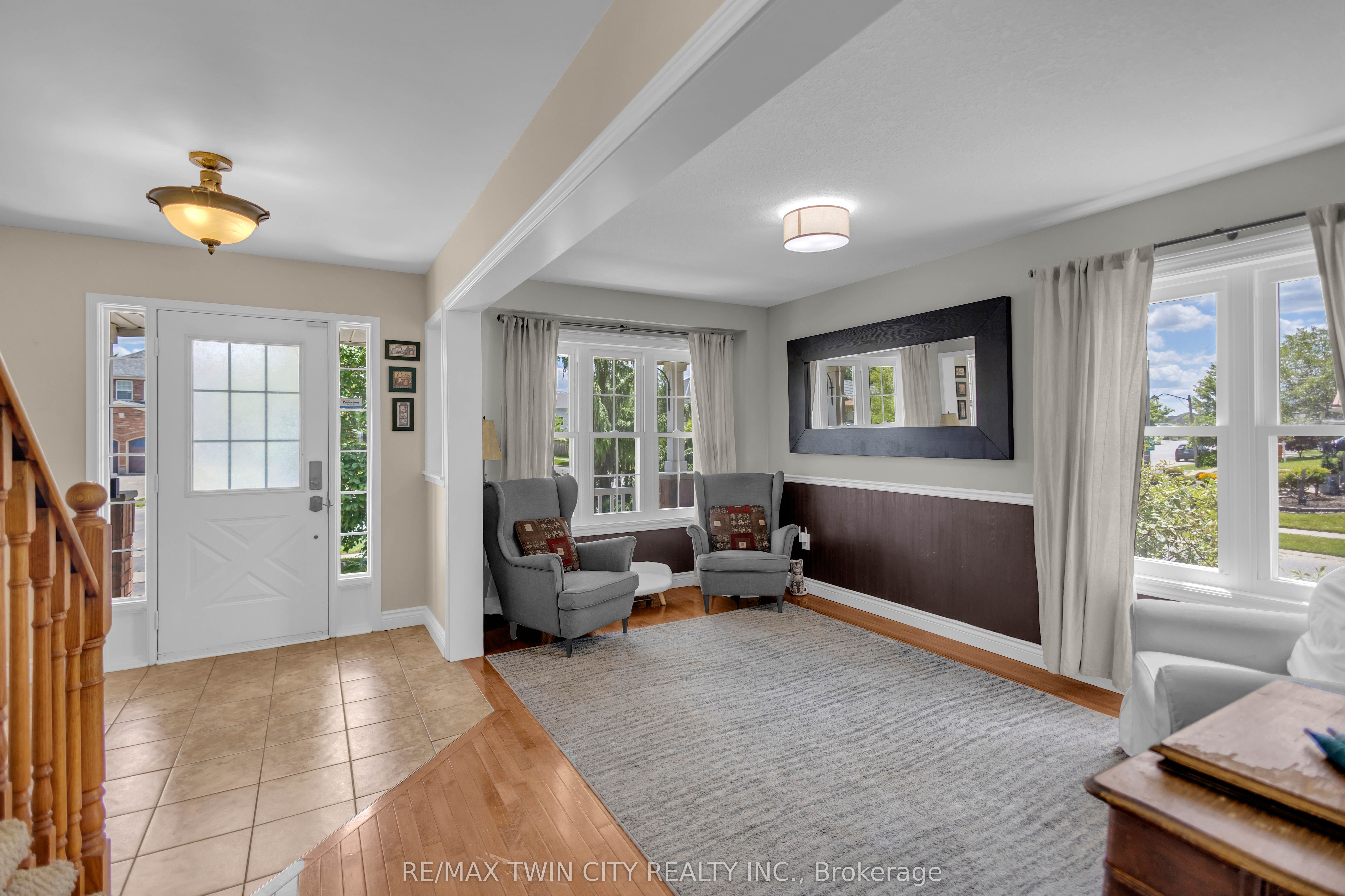124 Blackburn Drive, Brantford, ON N3T 6S2 photo 5
