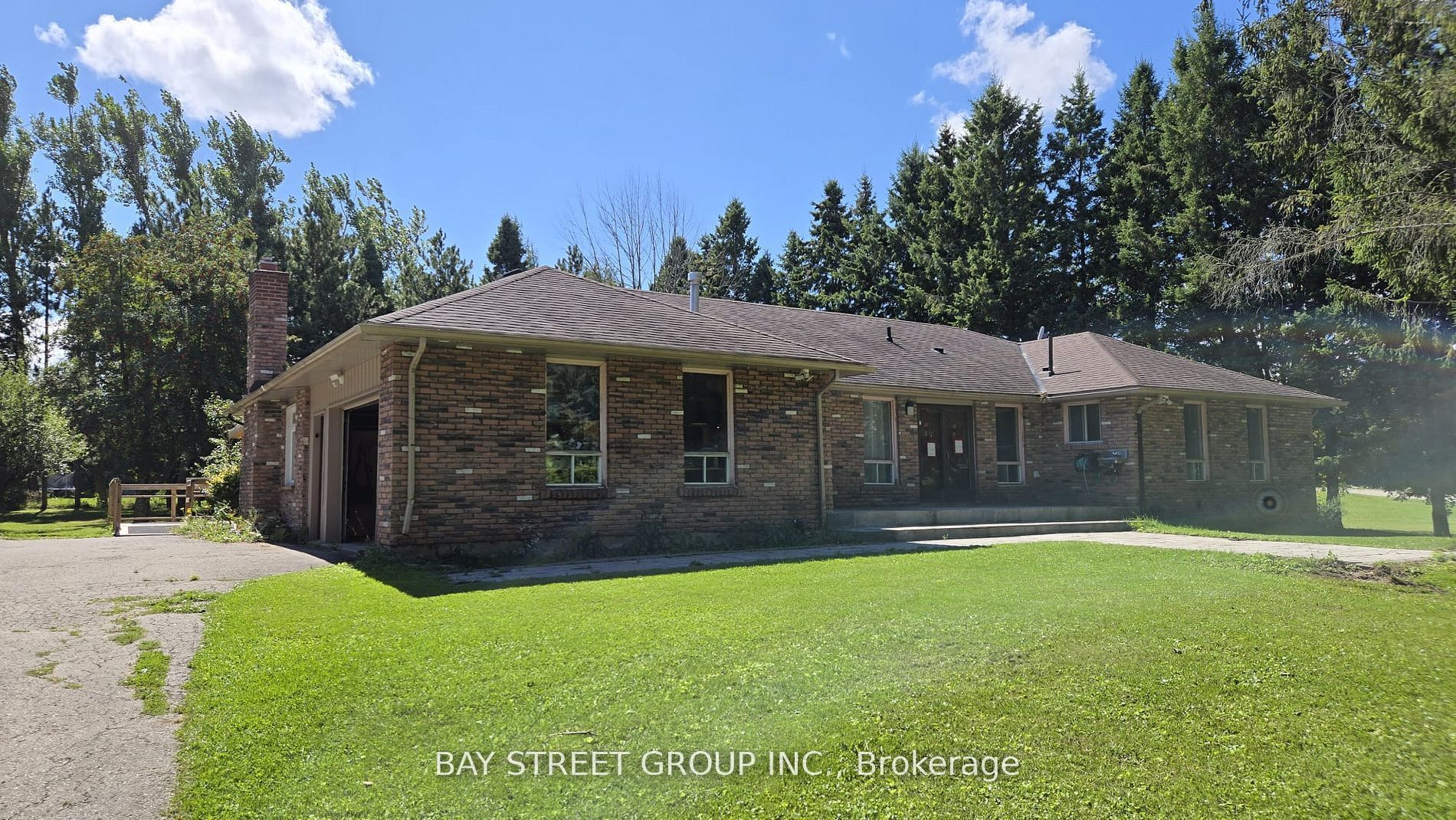 49 Maplewood Drive, Amaranth, ON L9V 3N6 photo 2