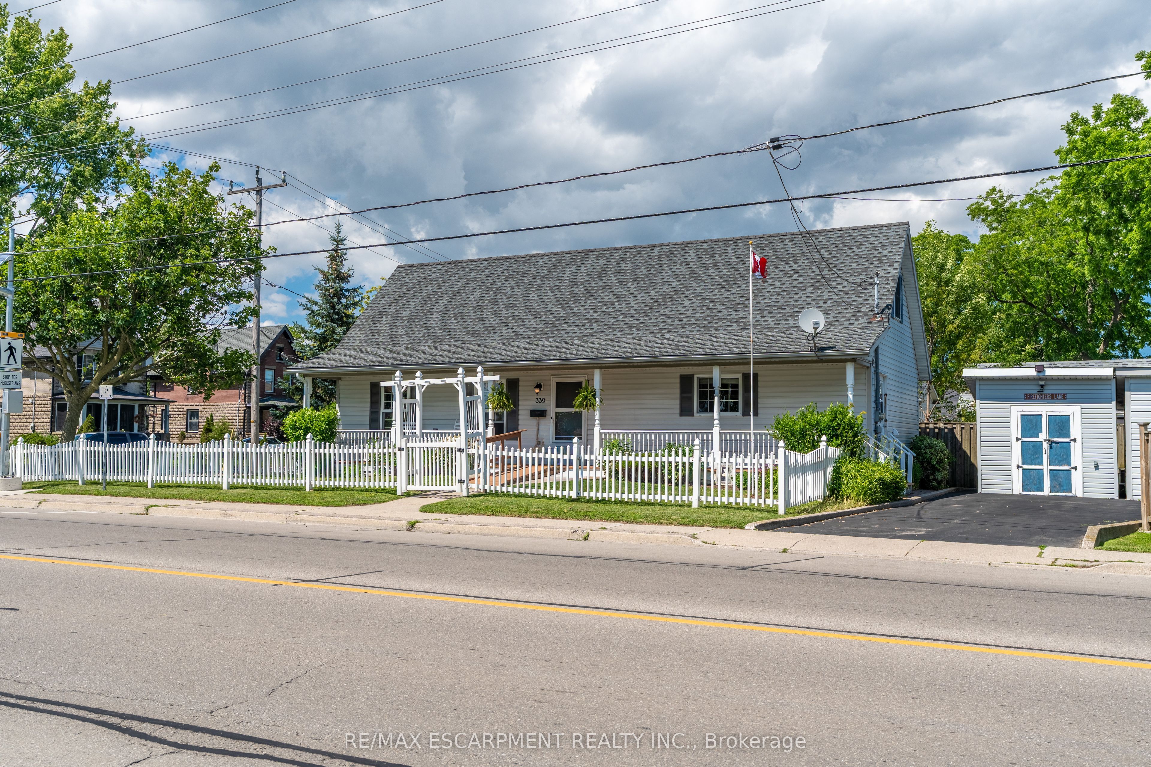 339 MAIN Street W, Haldimand, ON N1A 1W3