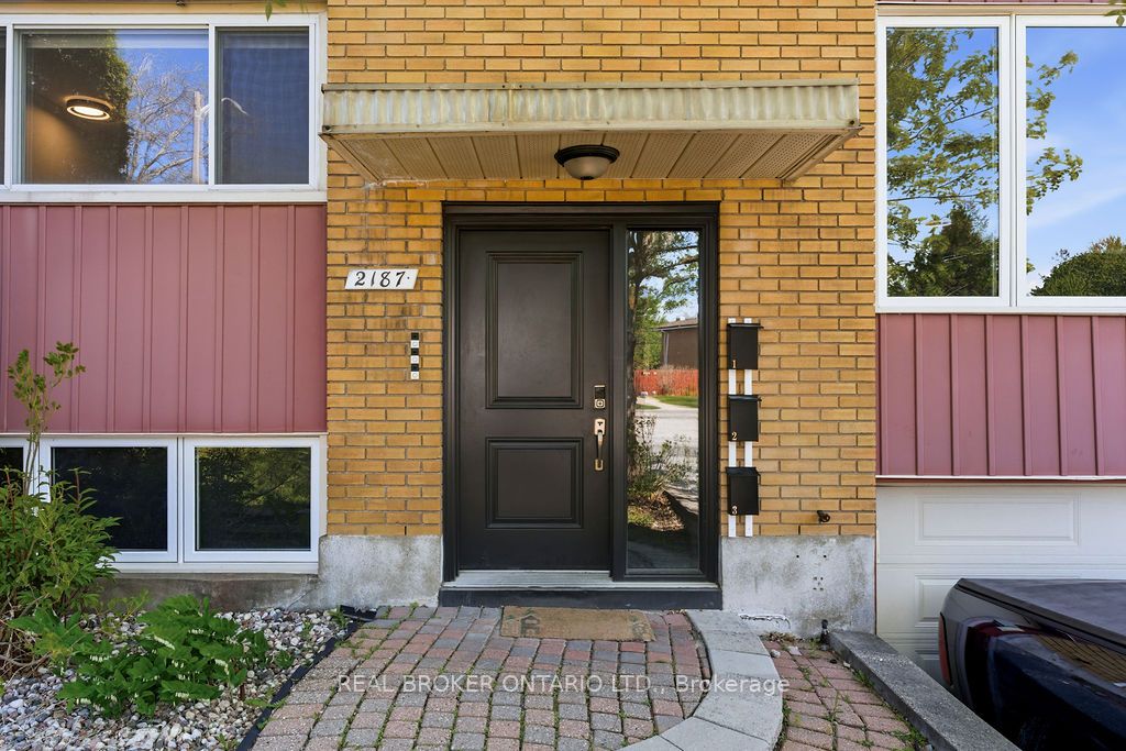 2187 Plesser Street #1, Elmvale Acres and Area, ON K1G 2X2 photo 4