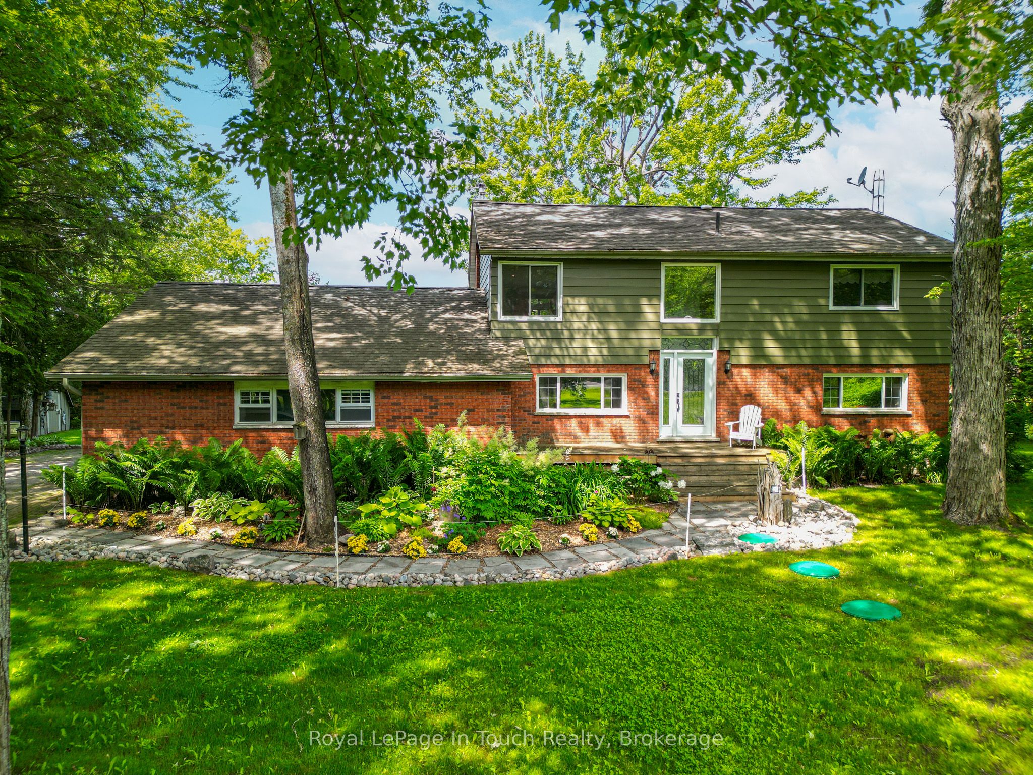 1464 Golden Beach Road, Bracebridge, ON P1L 1W8 photo 4