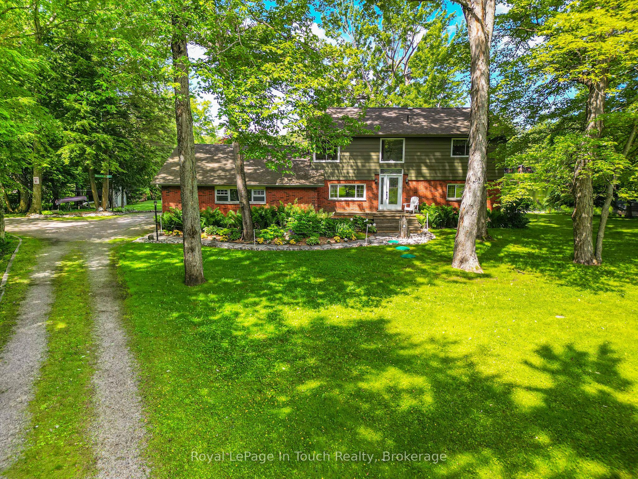 1464 Golden Beach Road, Bracebridge, ON P1L 1W8 photo 5