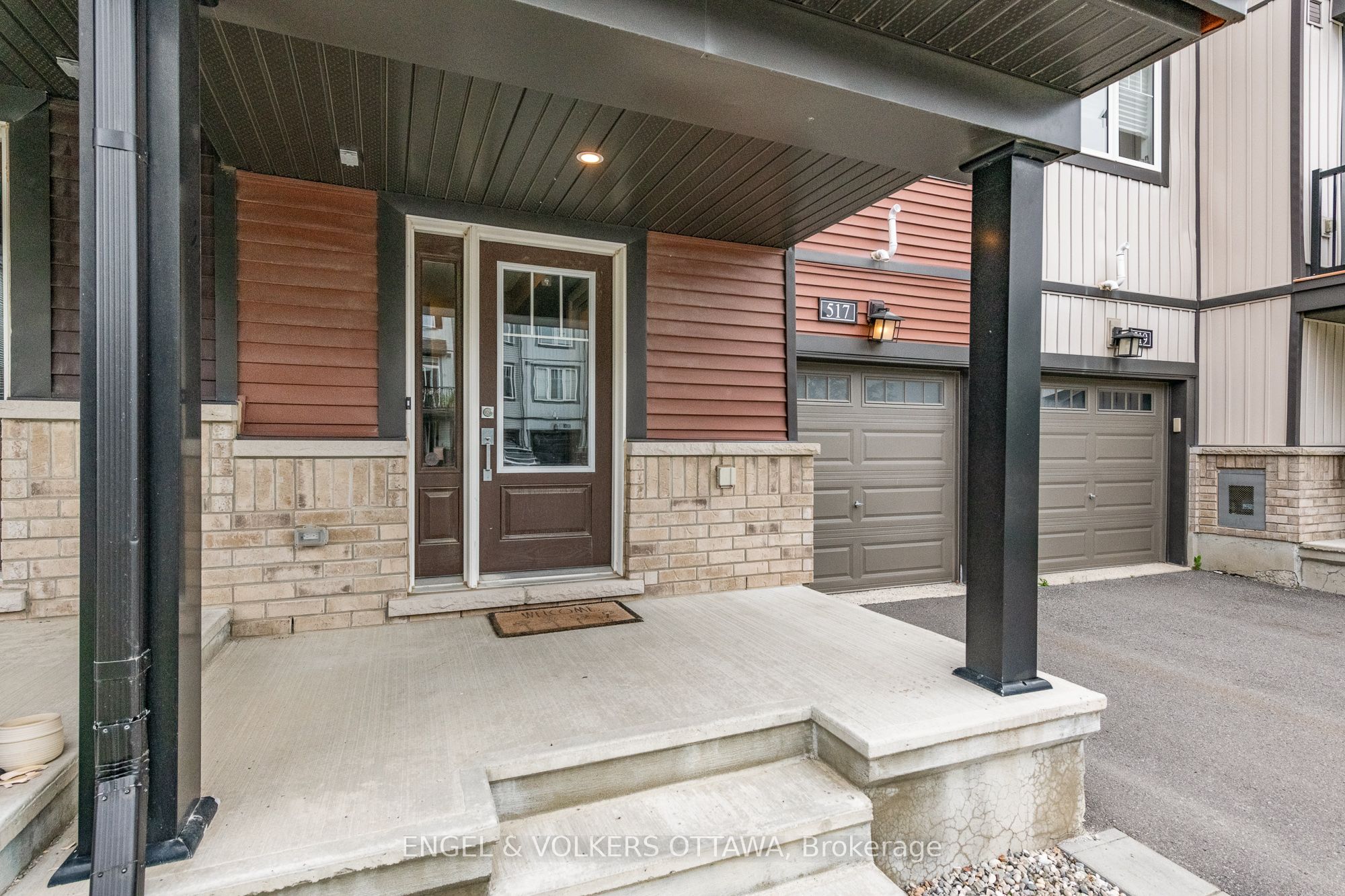 517 Galmoy Way, Barrhaven, ON K2J 6V1 photo 3