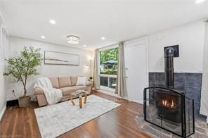 25 Britten Close B52, Hamilton, ON L9C 4J8 photo 4
