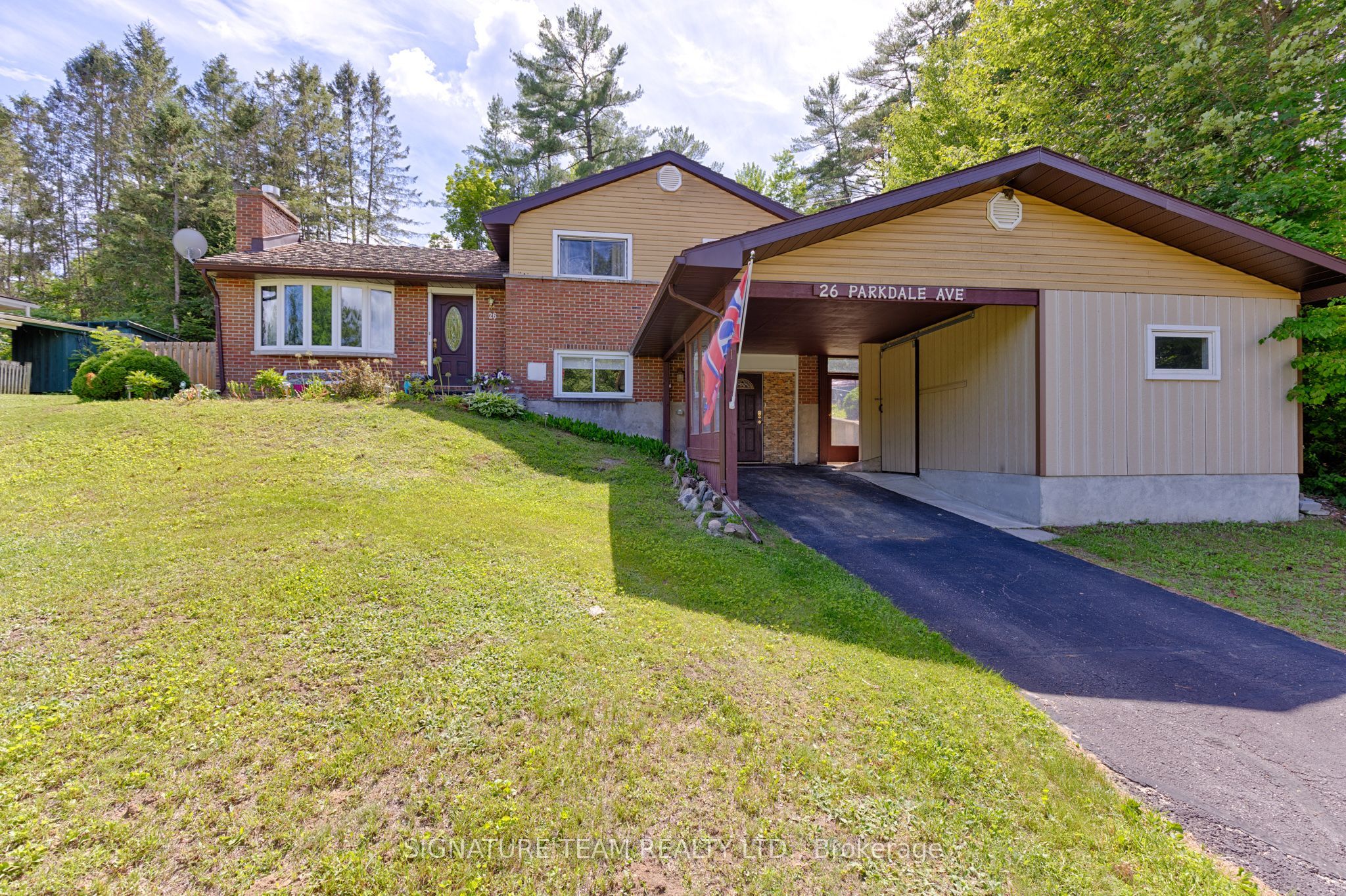 26 Parkdale Avenue, Deep River, ON K0J 1P0 photo 2
