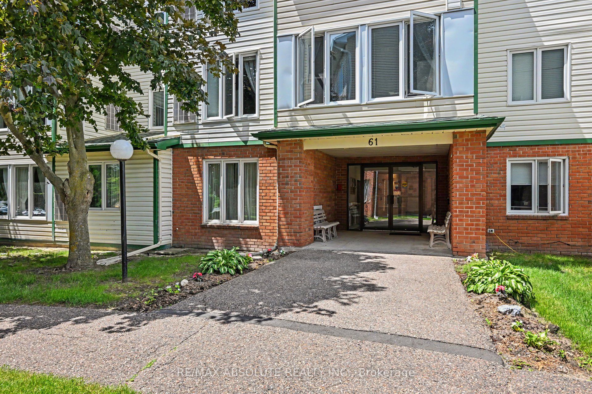 61 Jack Crescent 303, Arnprior, ON K7S 3T7 photo 2