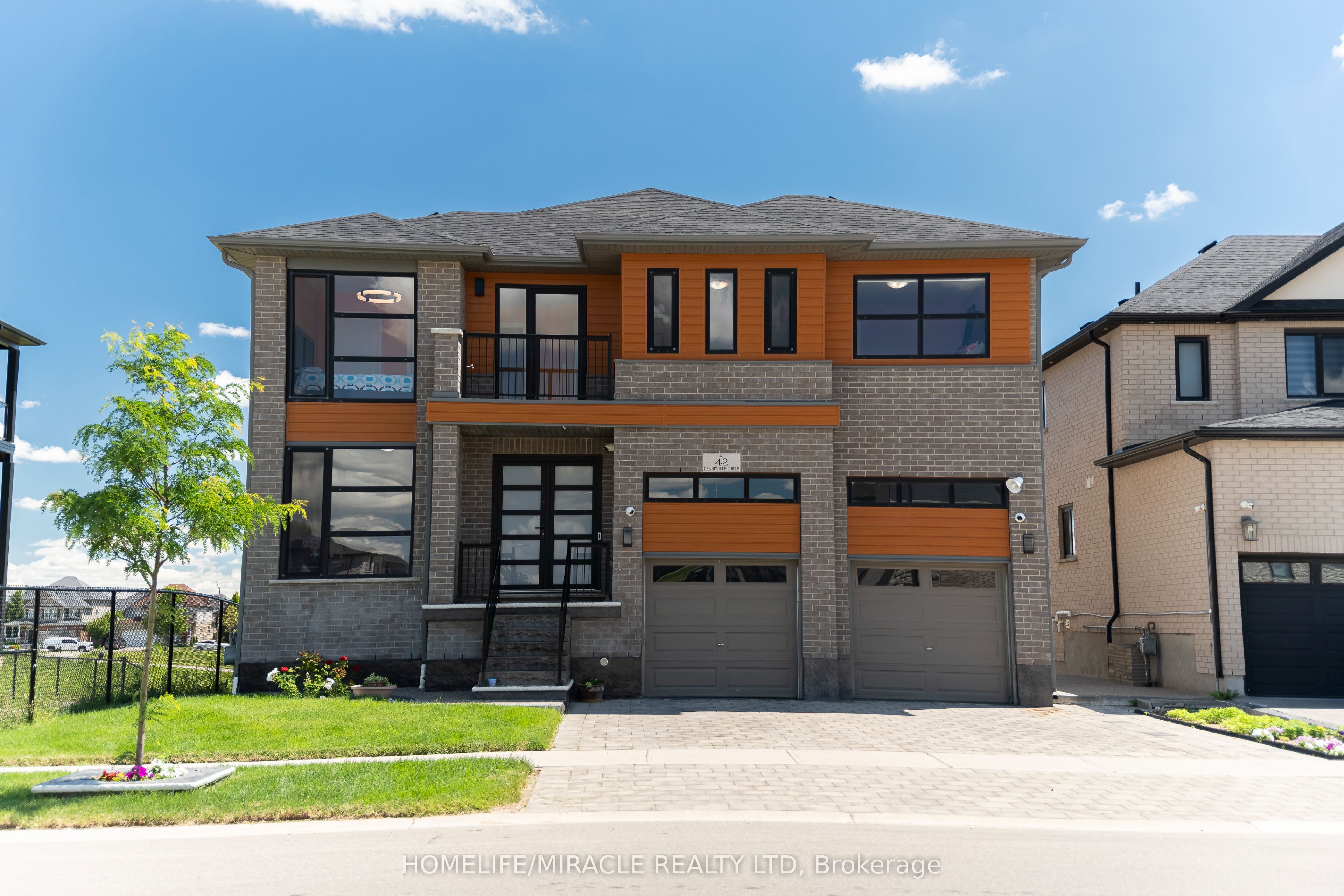 42 Grandville Circle, Brant, ON N3L 0J3