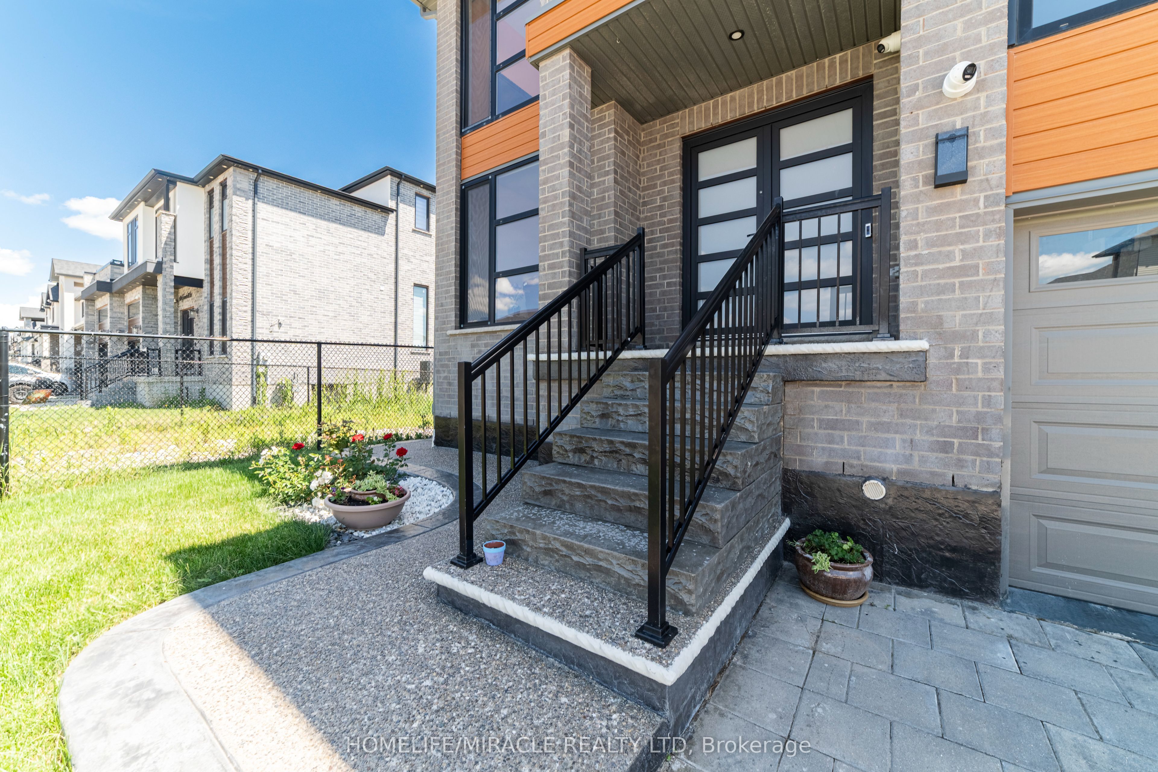 42 Grandville Circle, Brant, ON N3L 0J3 photo 3