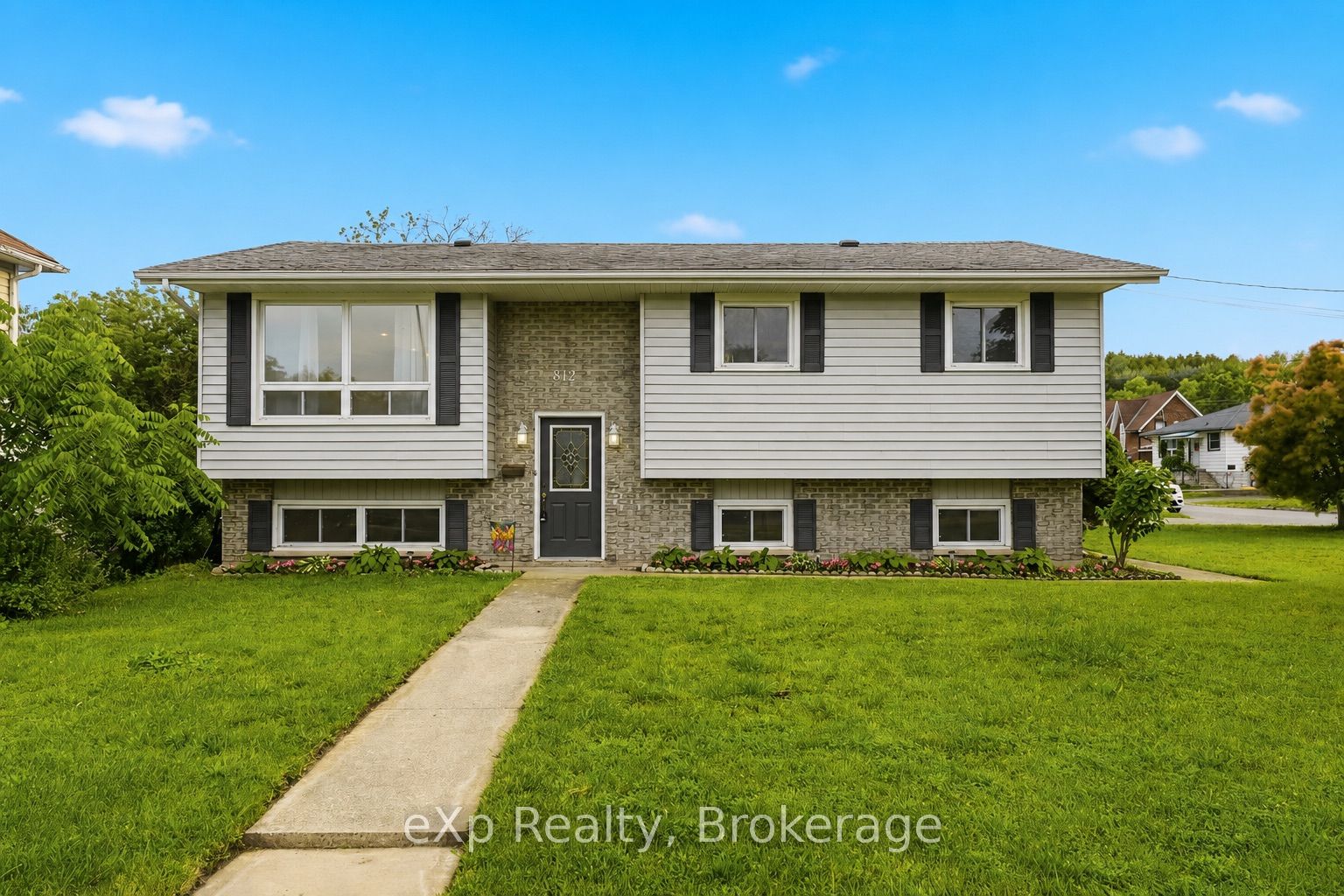 342 Front Street, Quinte West, ON K8V 4P5 photo 4