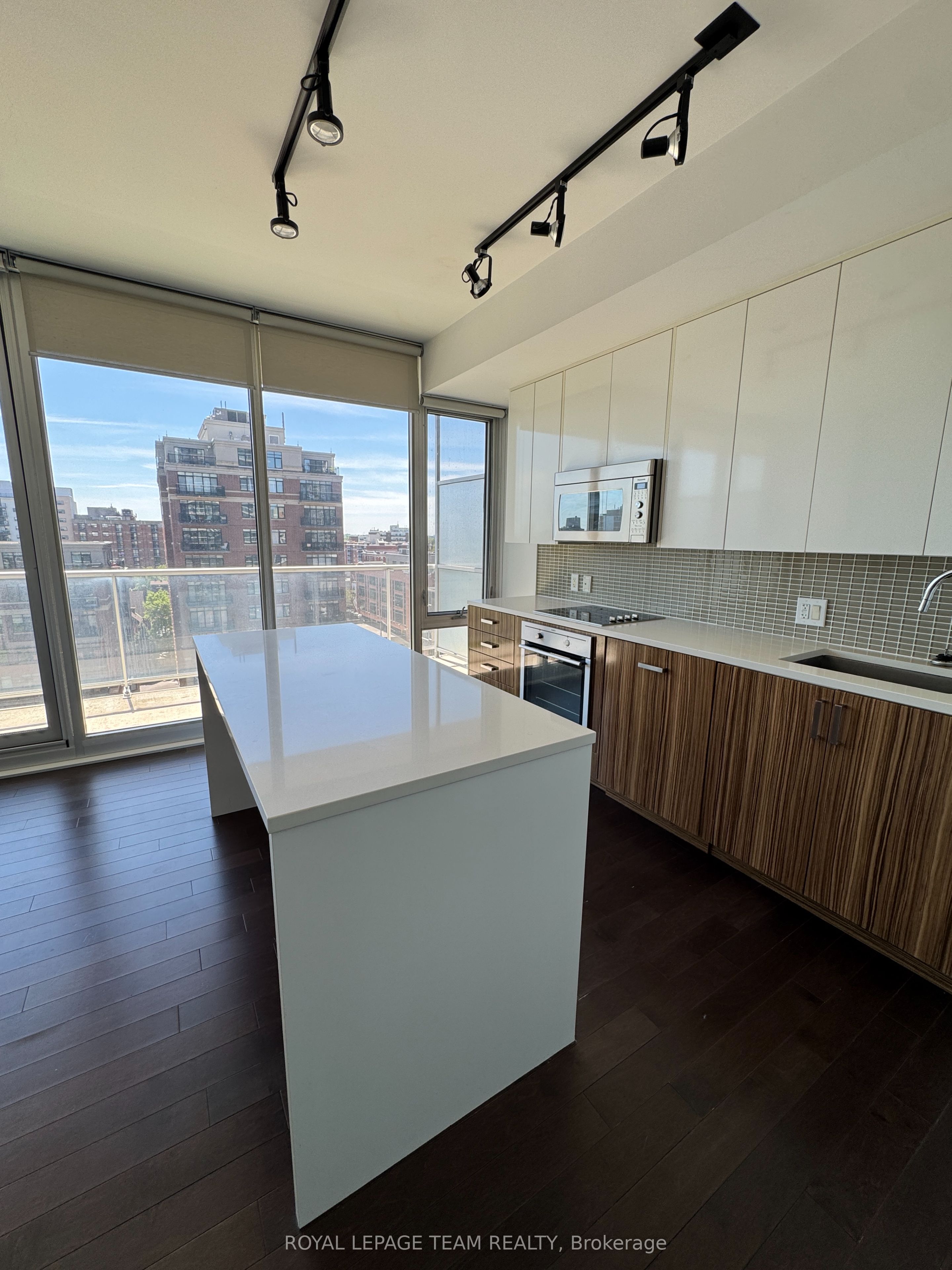 300 Lisgar Street 806, Ottawa Centre, ON K2P 0E2 photo 5