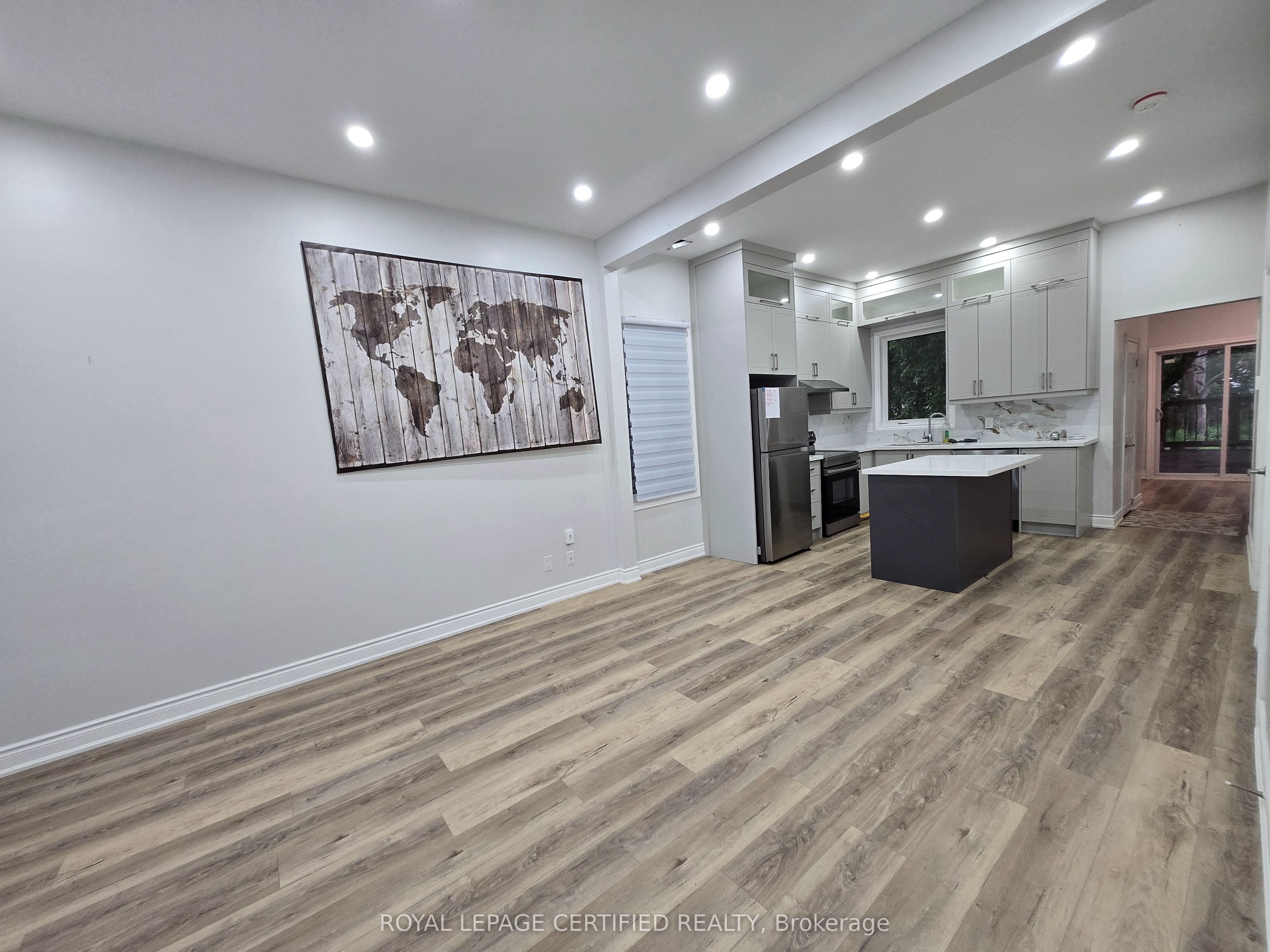 195 Picton Street E, Hamilton, ON L8L 3W8 photo 4