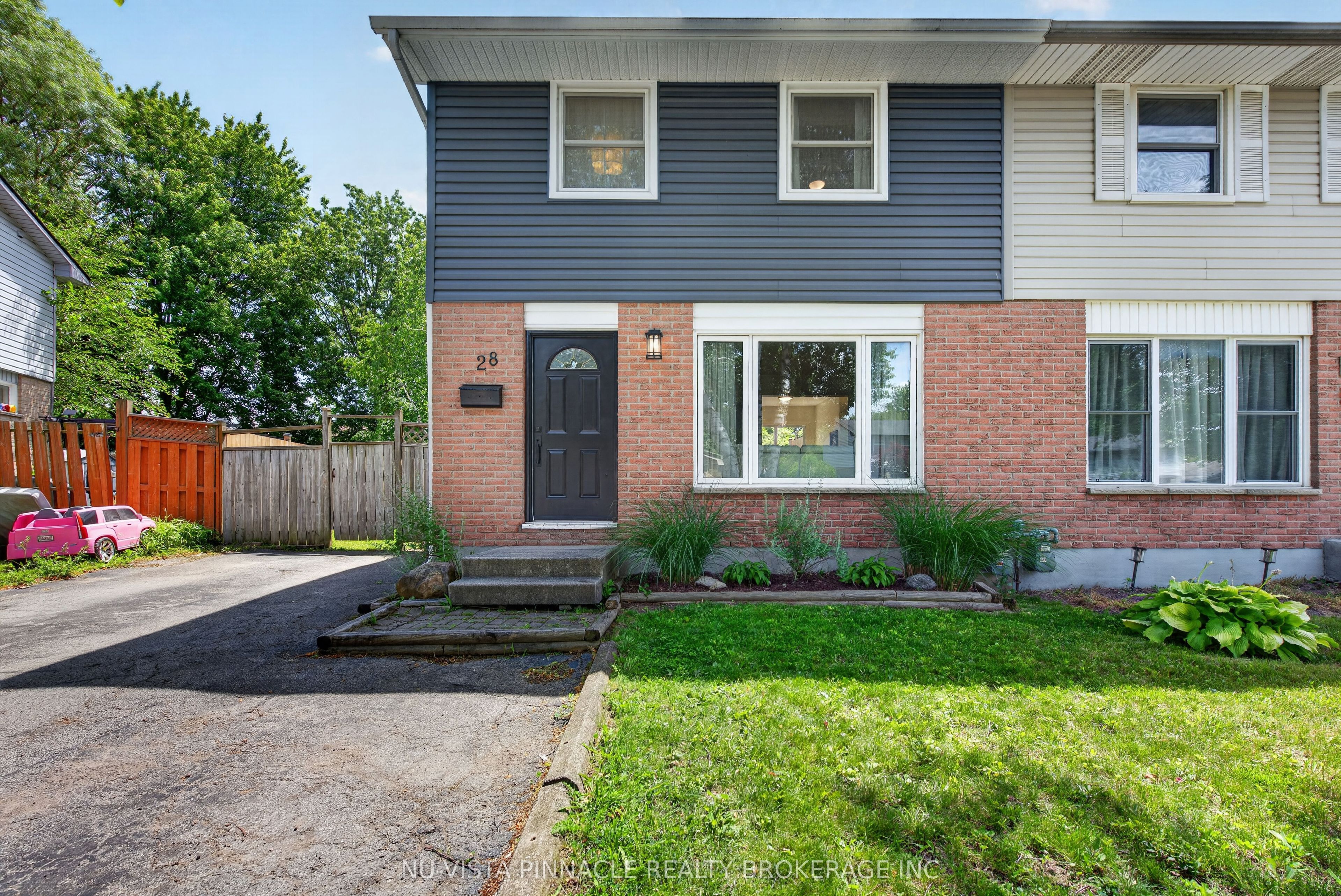28 Edgemere Crescent, London South, ON N5Z 4M5 photo 2