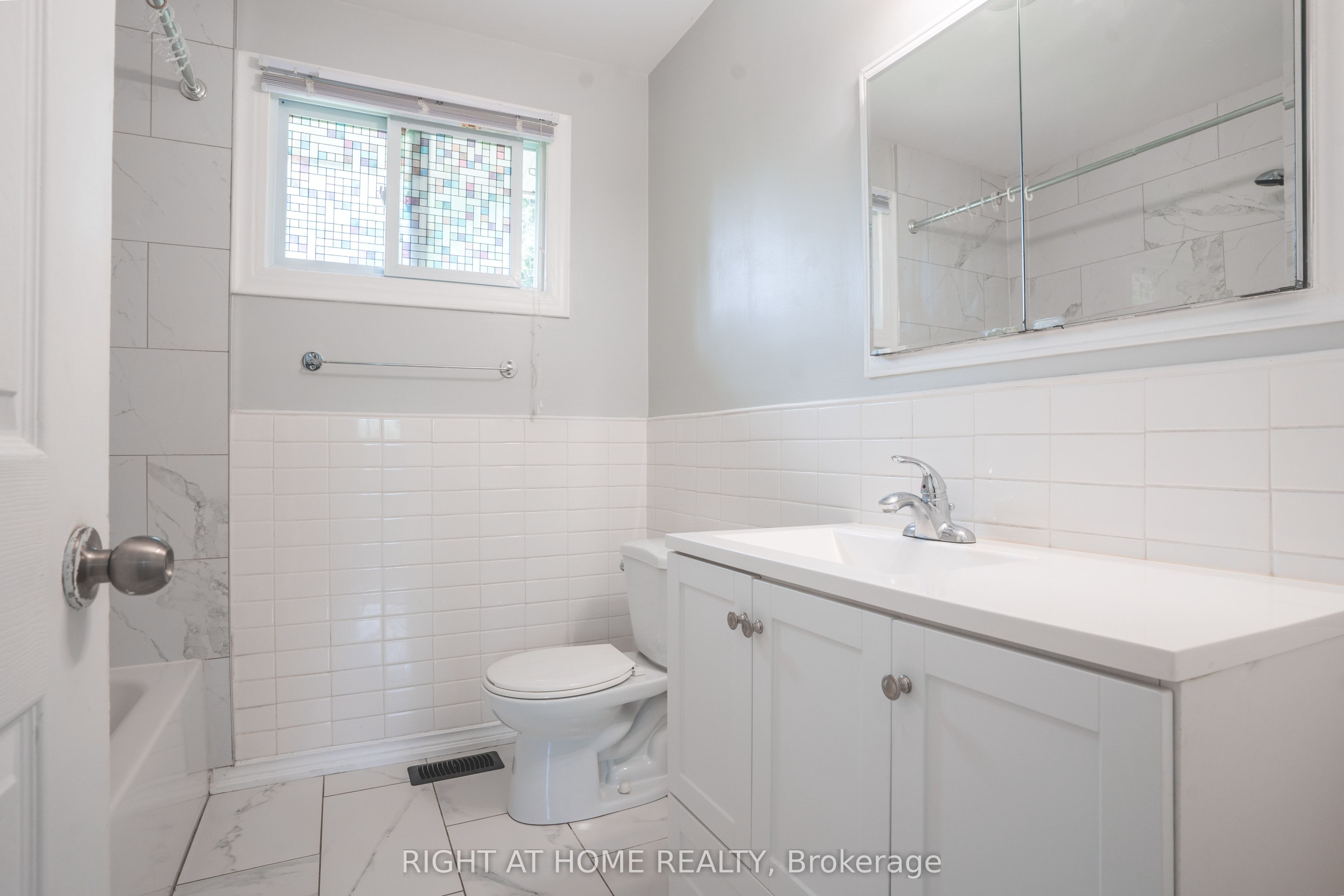 695 Glen Forrest Boulevard Upper, Waterloo, ON N2L 4K7 photo 3