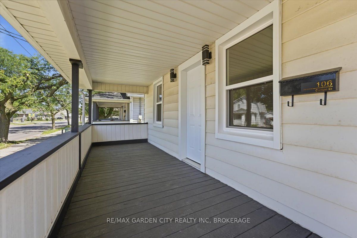 106 Carlton Street, St. Catharines, ON L2R 1R3 photo 3