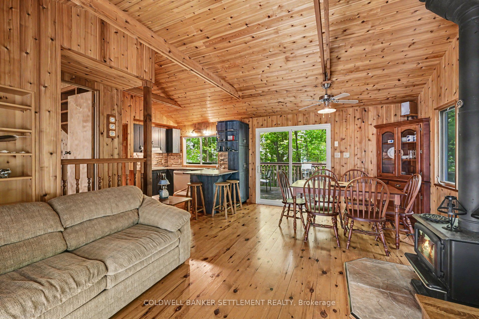 6773 Sand Island Island, Rideau Lakes, ON K0G 1V0 photo 4