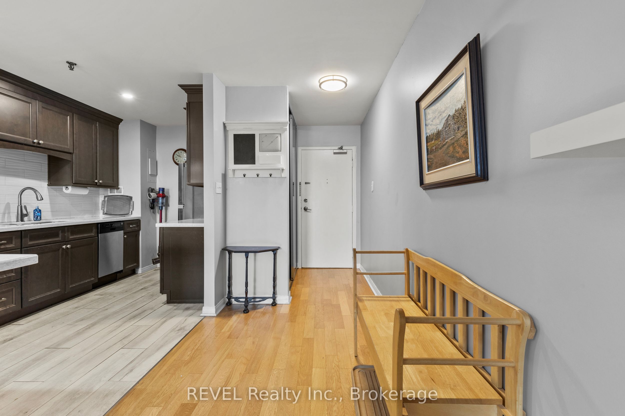 3955 Portage Road 401, Niagara Falls, ON L2J 3W2 photo 5