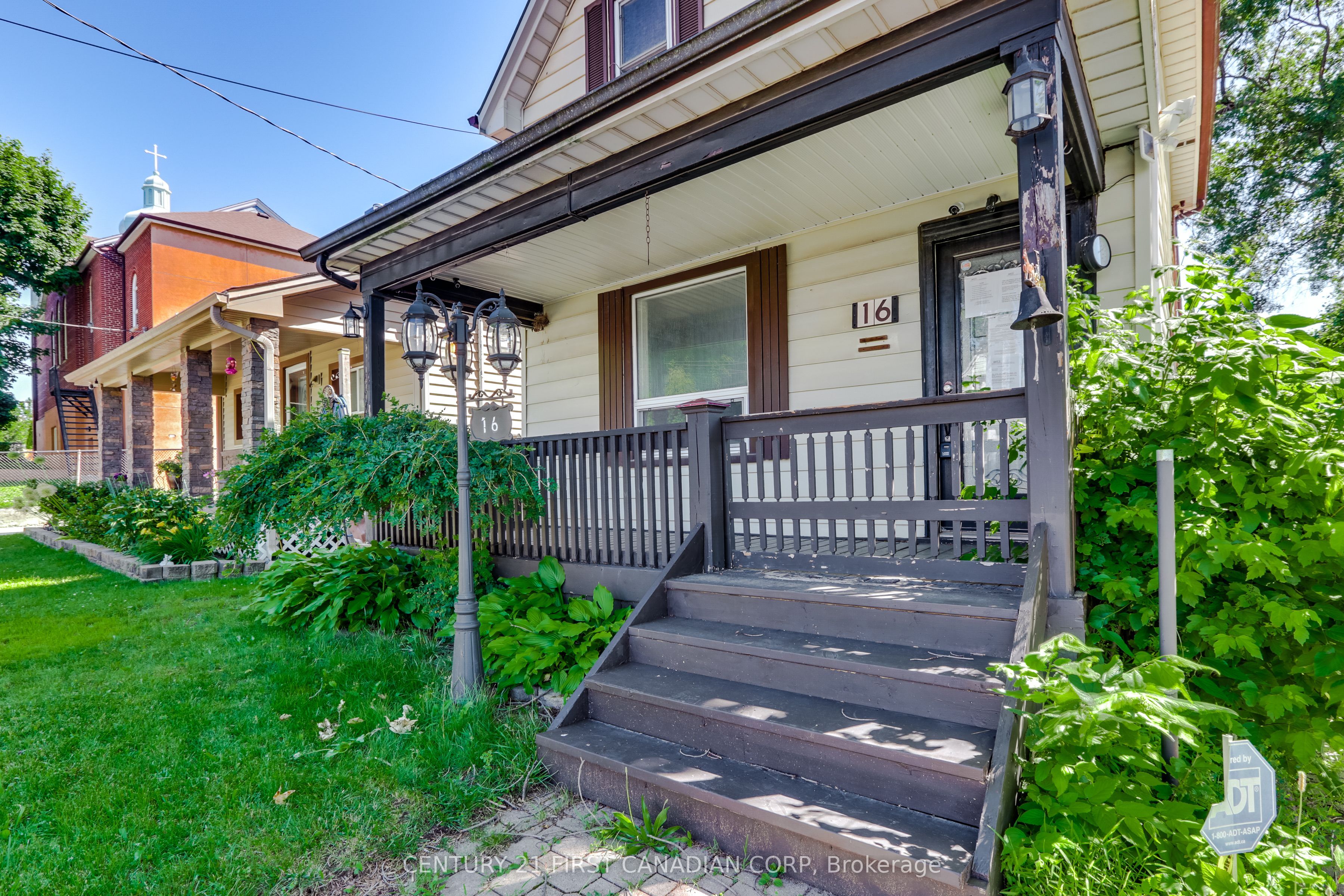 16 Lansdowne Avenue, London East, ON N5Z 1X8 photo 3
