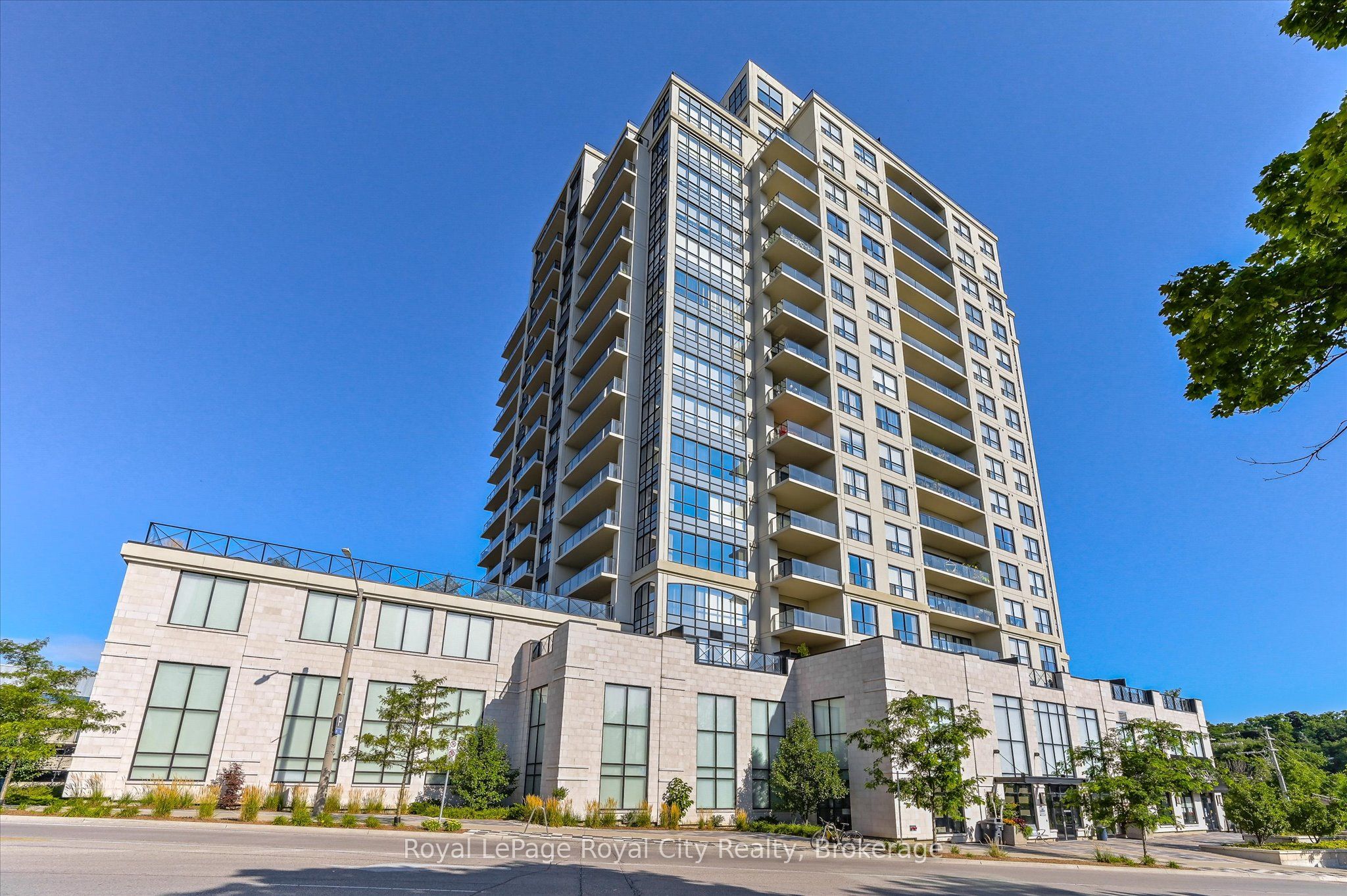 160 Macdonell Street 1108, Guelph, ON N1H 0A9