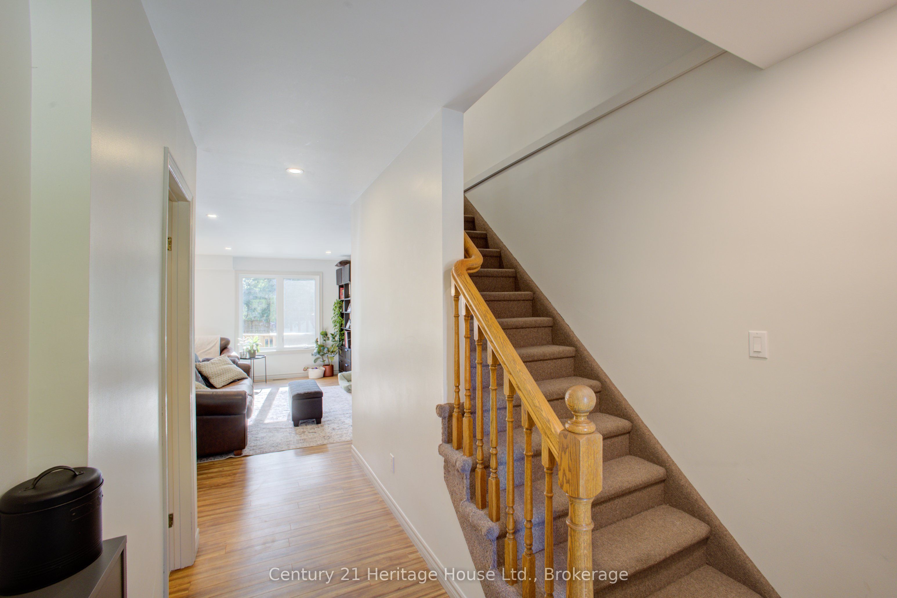 144 Kincardine Street N, West Grey, ON N0G 1R0 photo 3