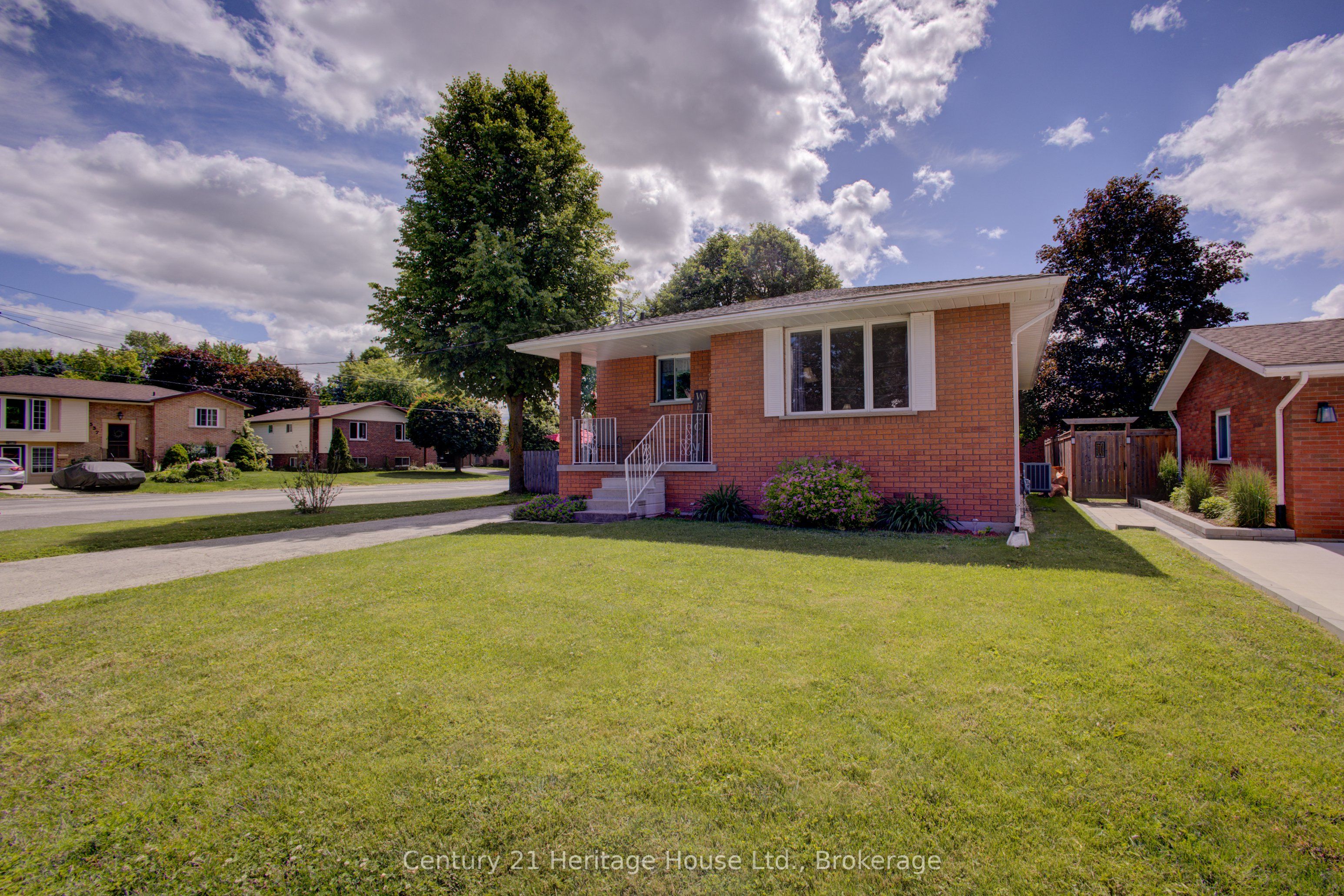 202 15th Avenue, Hanover, ON N4N 3L4 photo 2