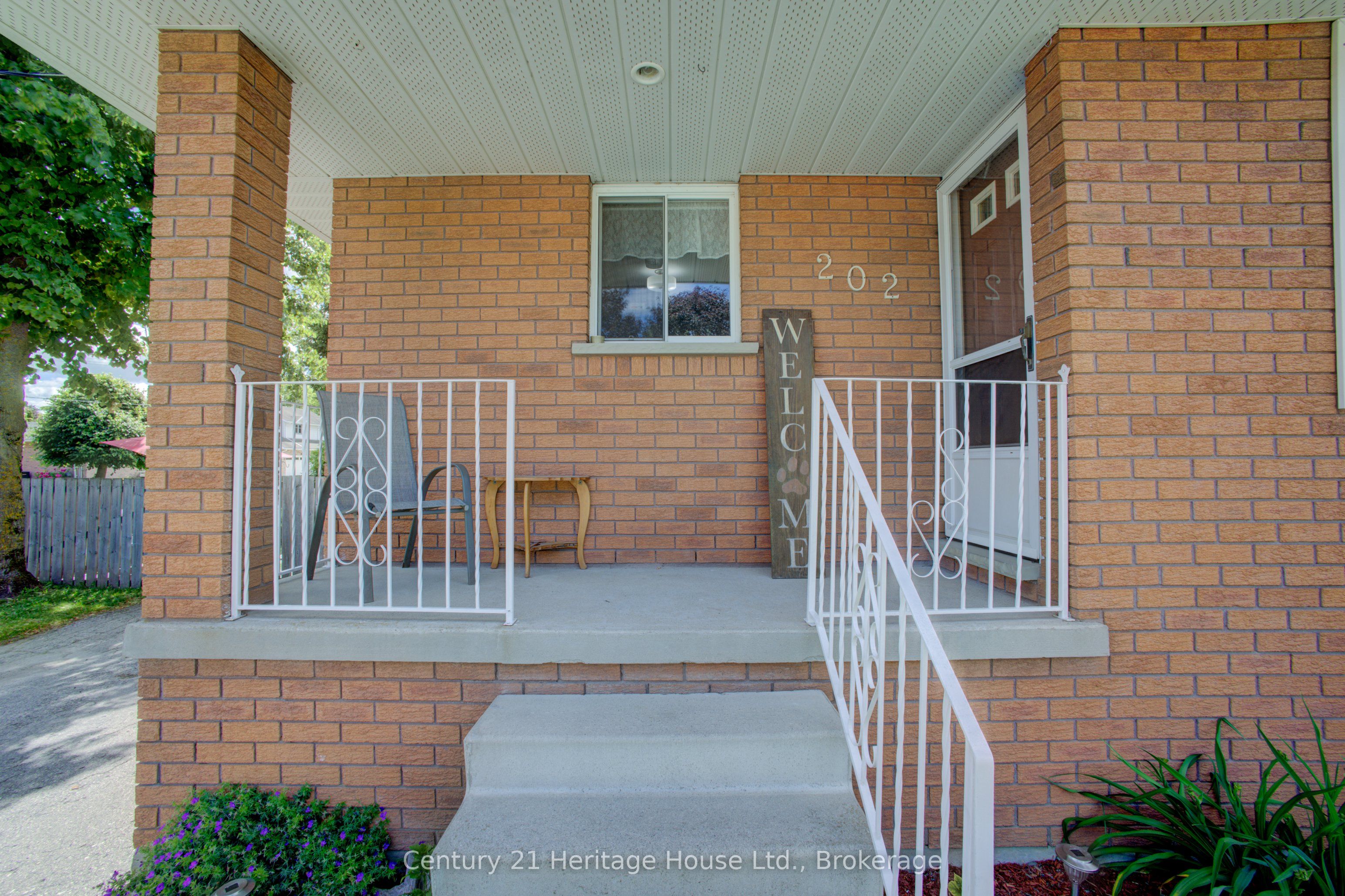 202 15th Avenue, Hanover, ON N4N 3L4 photo 5