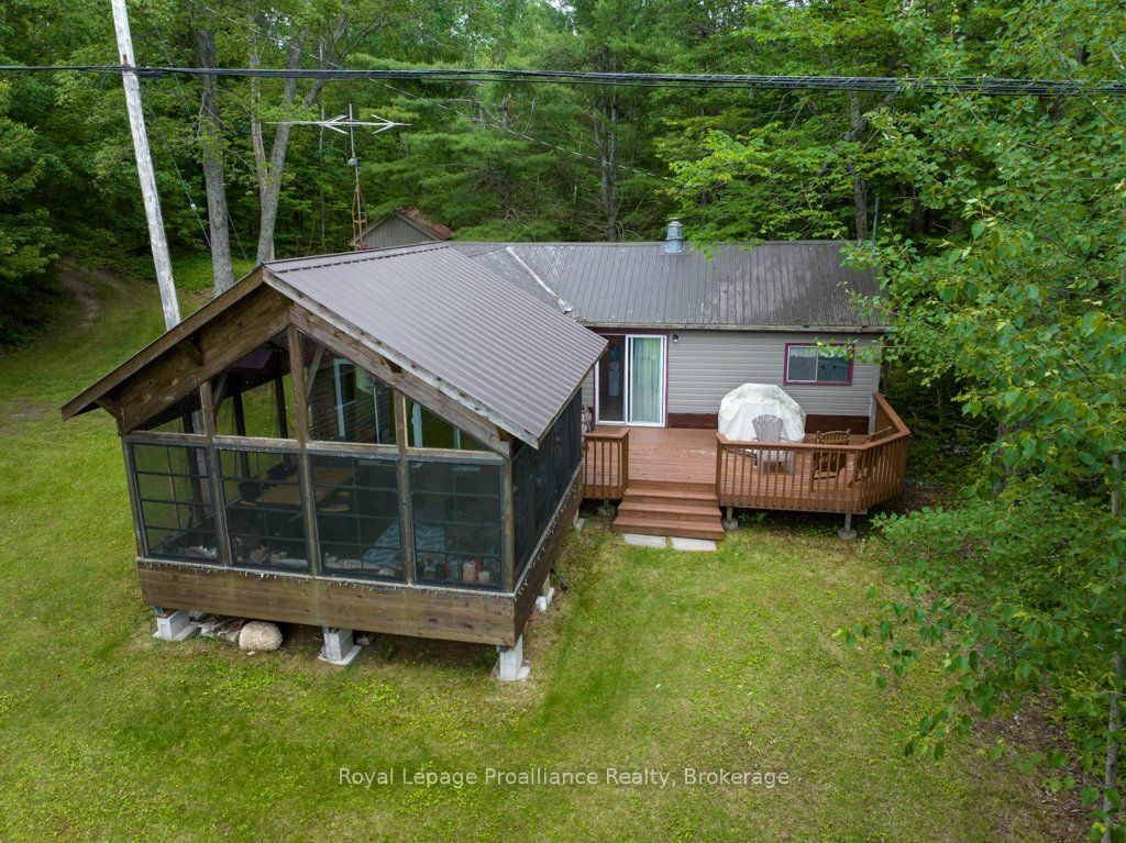 1161 Hughes Landing Road, Addington Highlands, ON K0H 1K0 photo 4