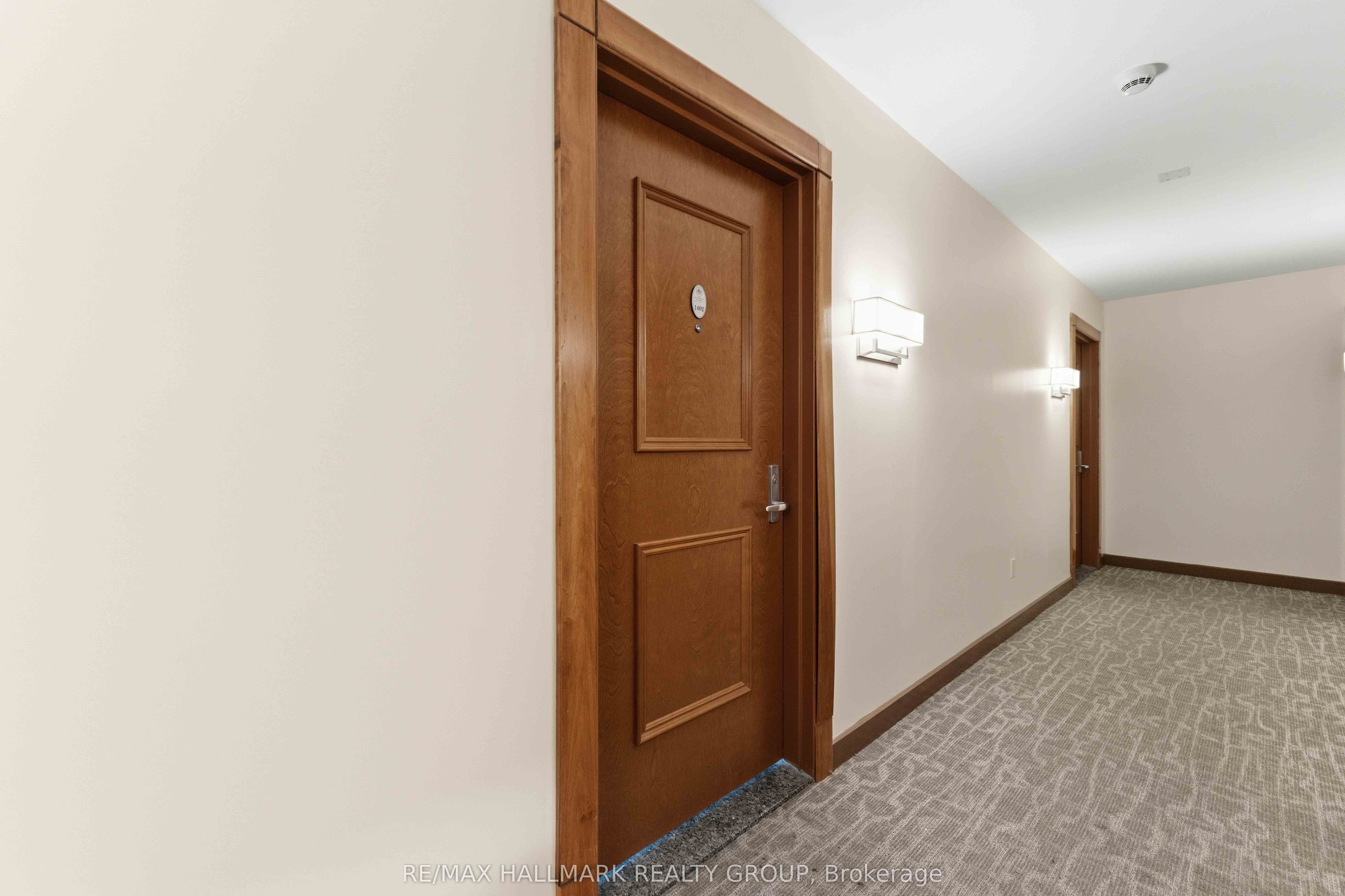 195 Besserer Street 1402, Lower Town - Sandy Hill, ON K1N 0B6 photo 4