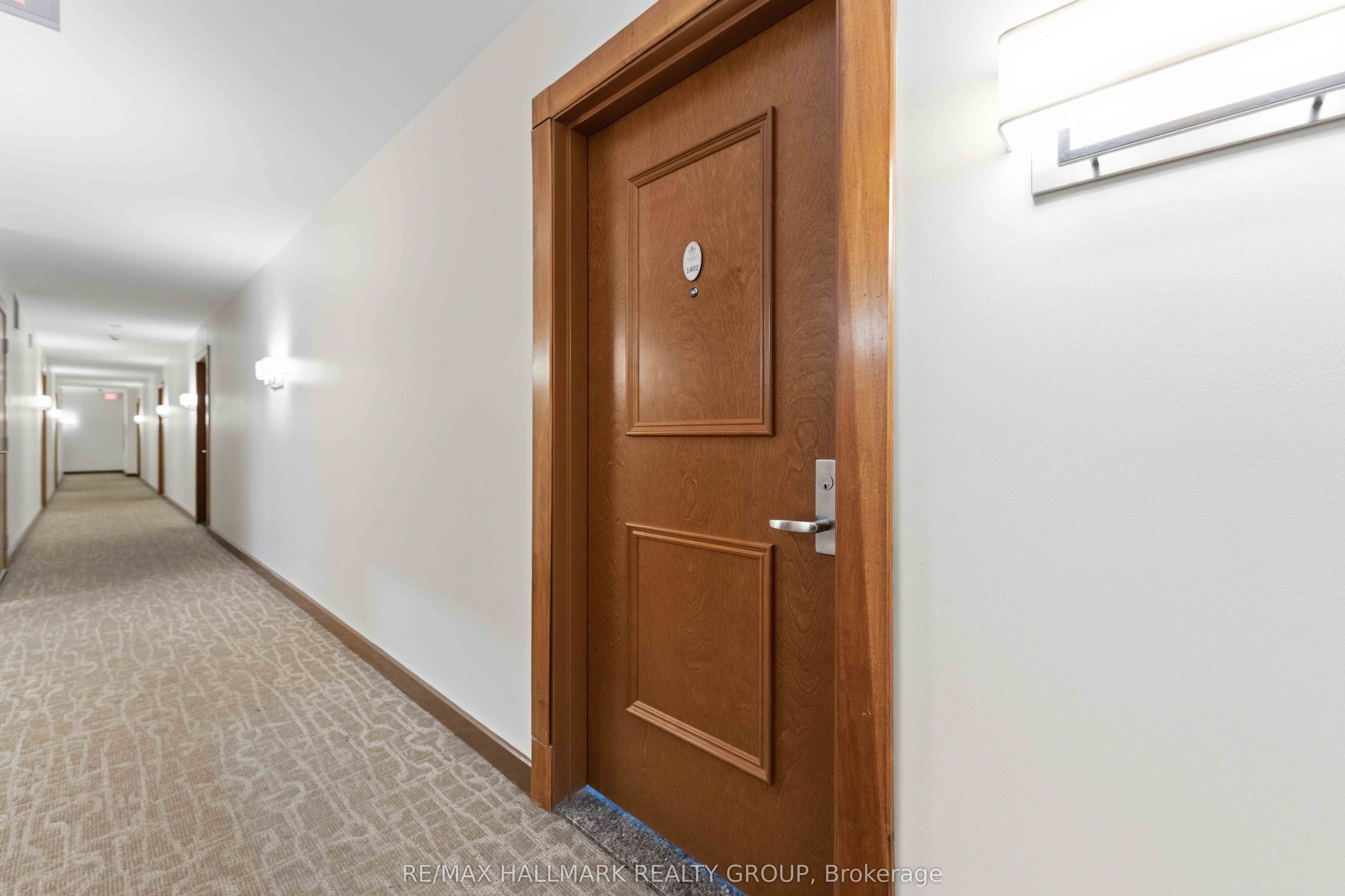 195 Besserer Street 1402, Lower Town - Sandy Hill, ON K1N 0B6 photo 5