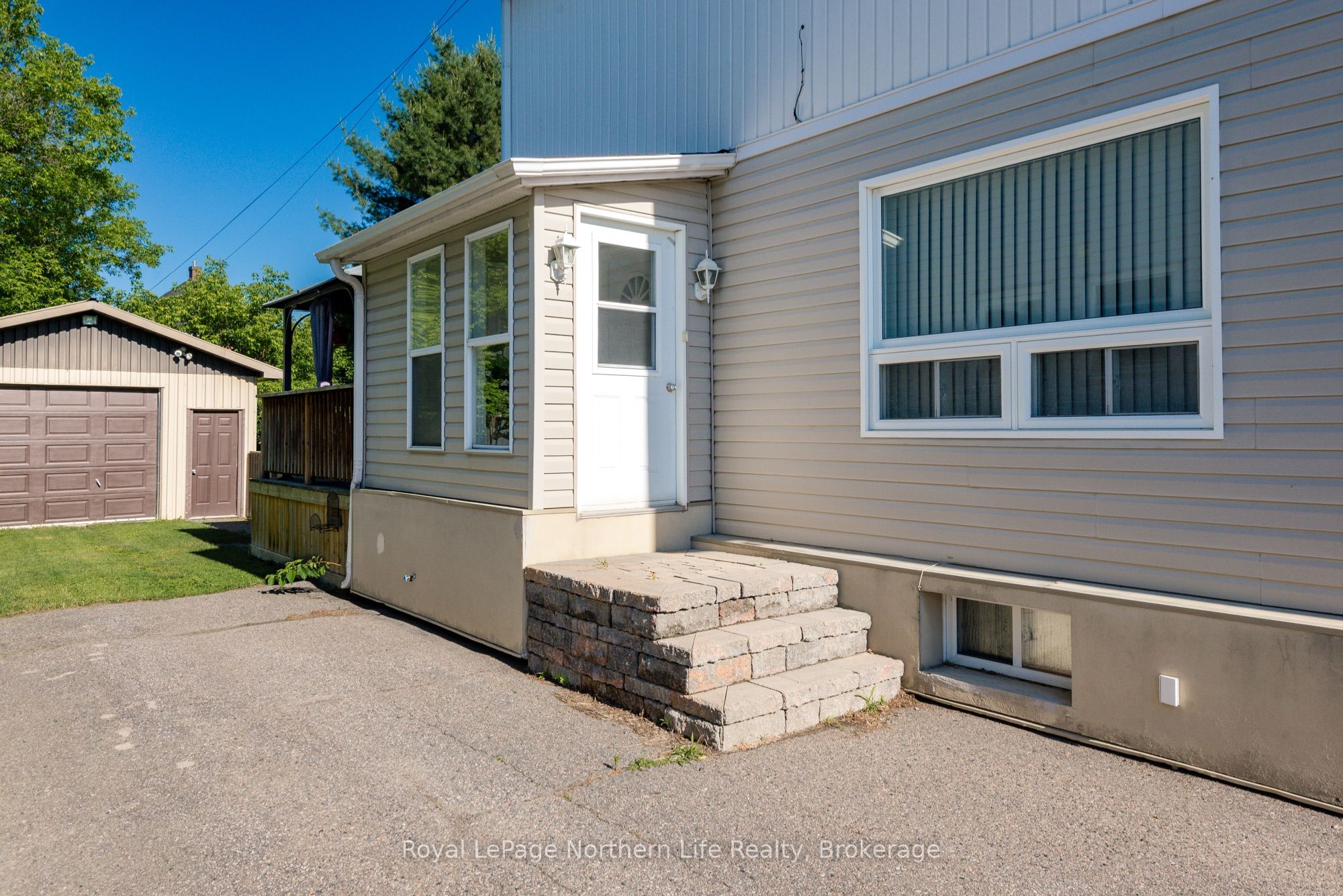 323 Percy Street, North Bay, ON P1B 3N2 photo 3