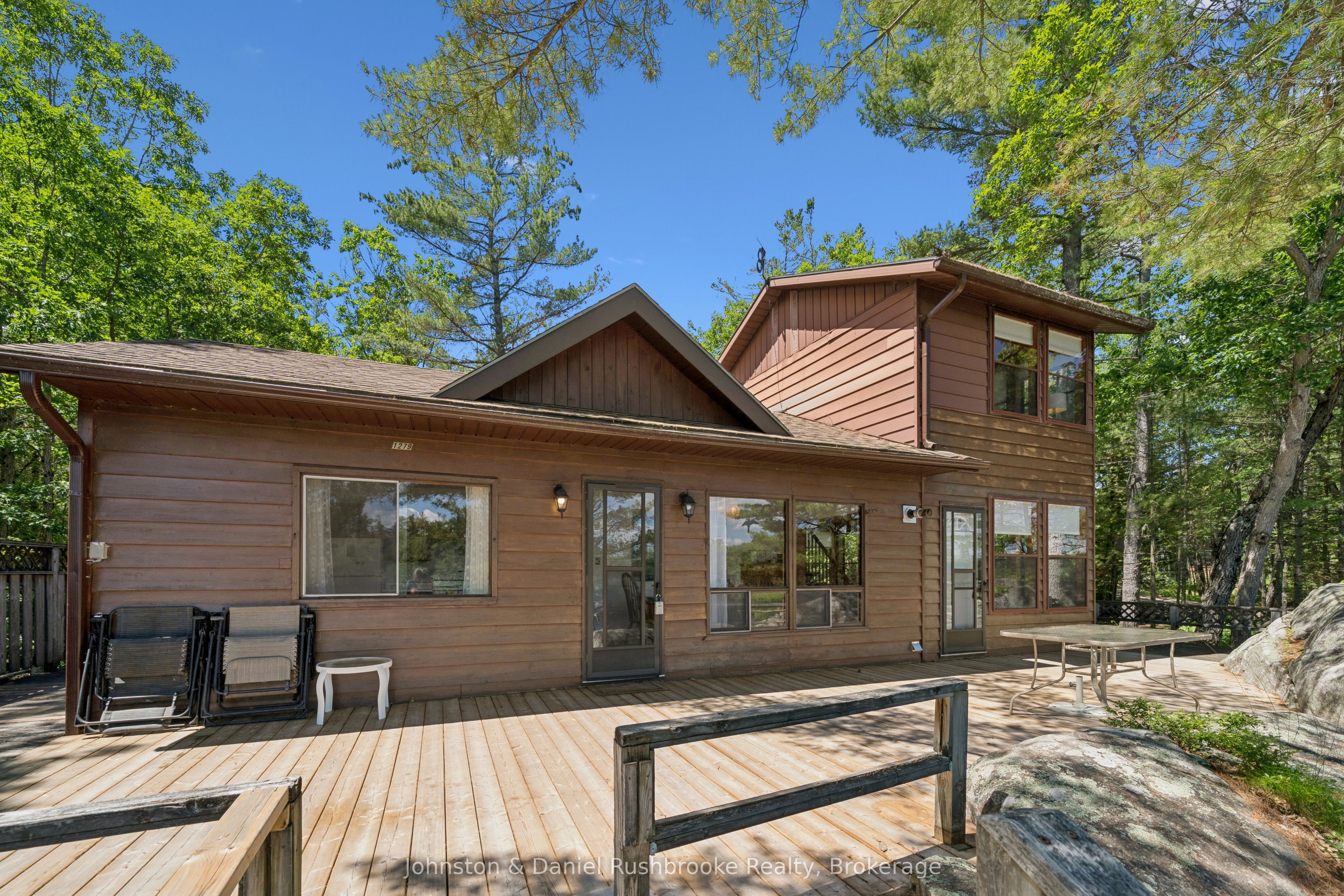 1277 & 1279 Woodland Drive, Gravenhurst, ON P1P 1R2 photo 3