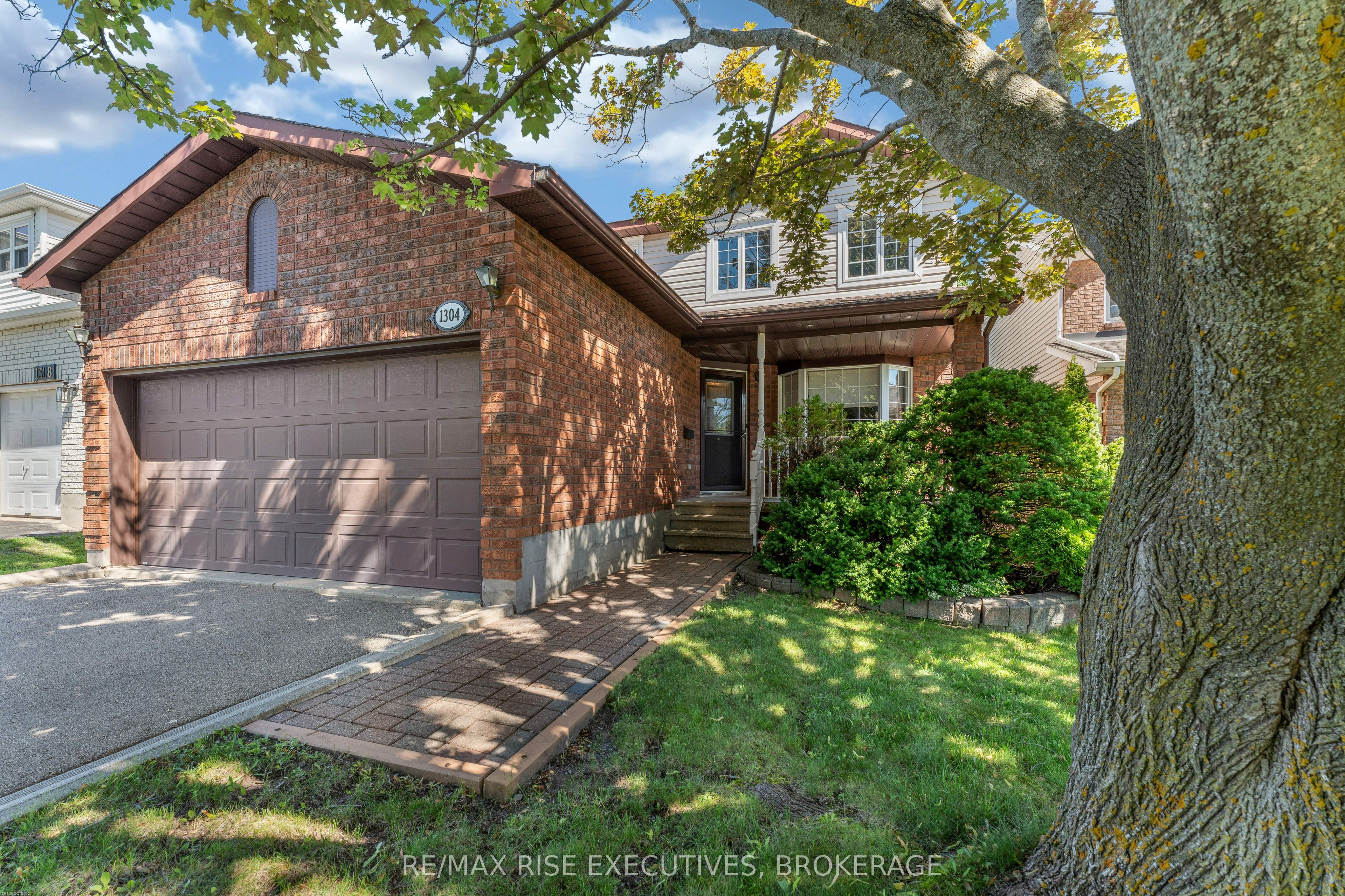 1304 Fisher Crescent, Kingston, ON K7M 8T2