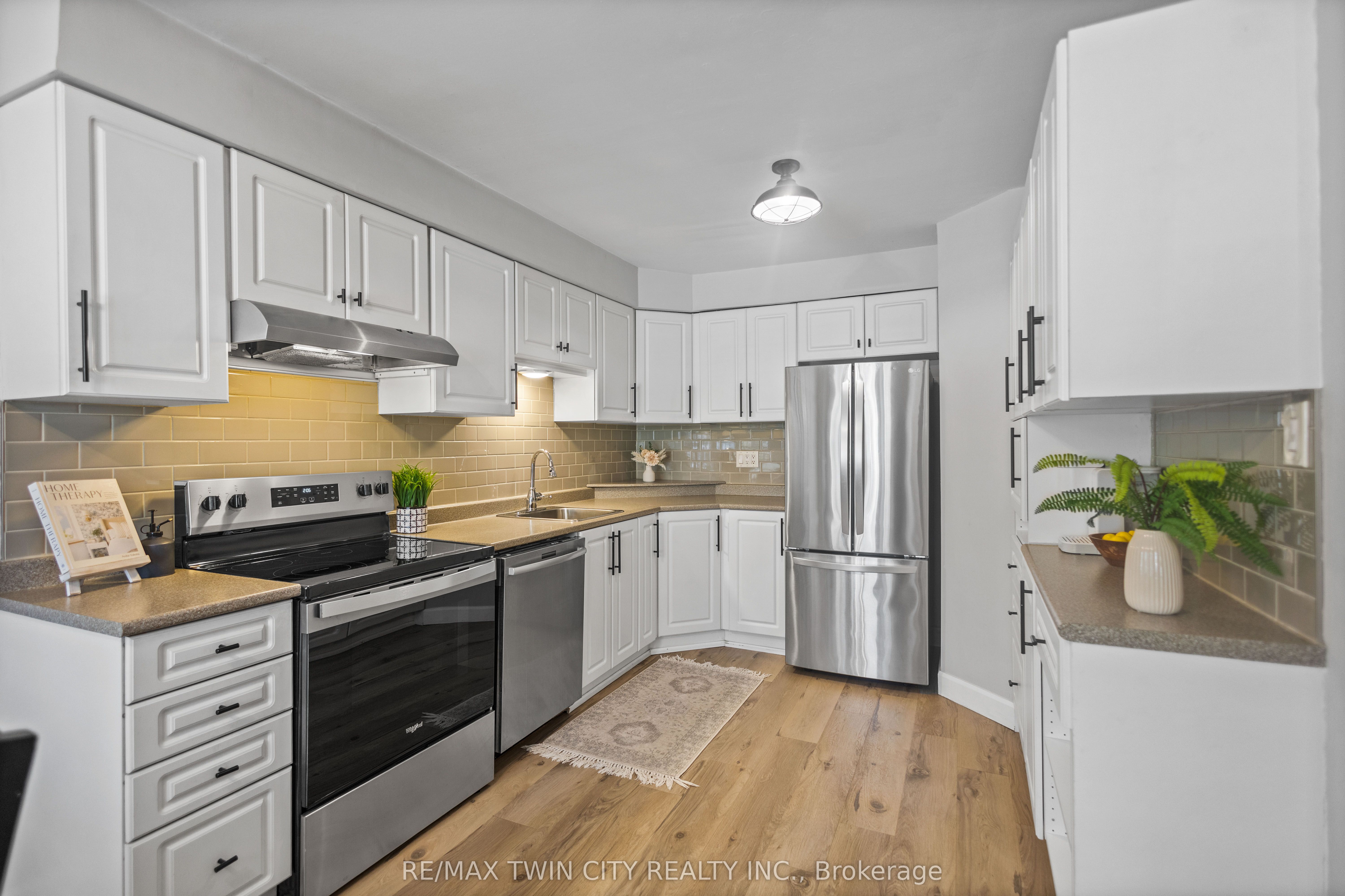 149 Brantwood Park Road 149F, Brantford, ON N3P 1X9 photo 4