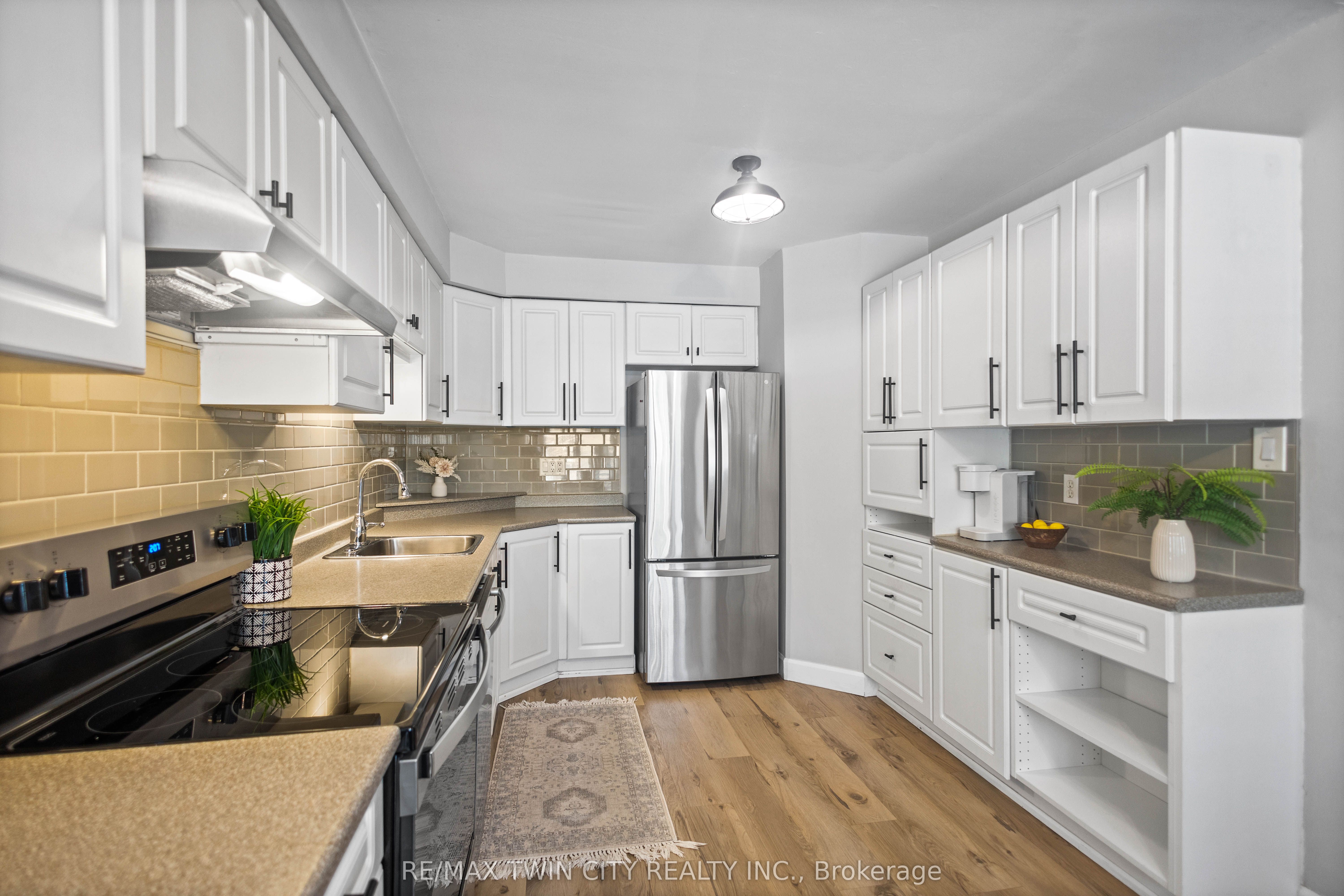 149 Brantwood Park Road 149F, Brantford, ON N3P 1X9 photo 5
