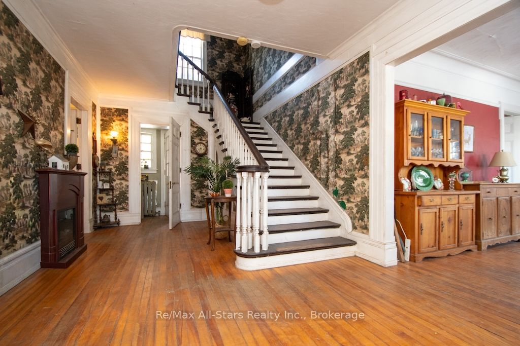 173 Lindsay Street S, Kawartha Lakes, ON K9V 2N2 photo 3