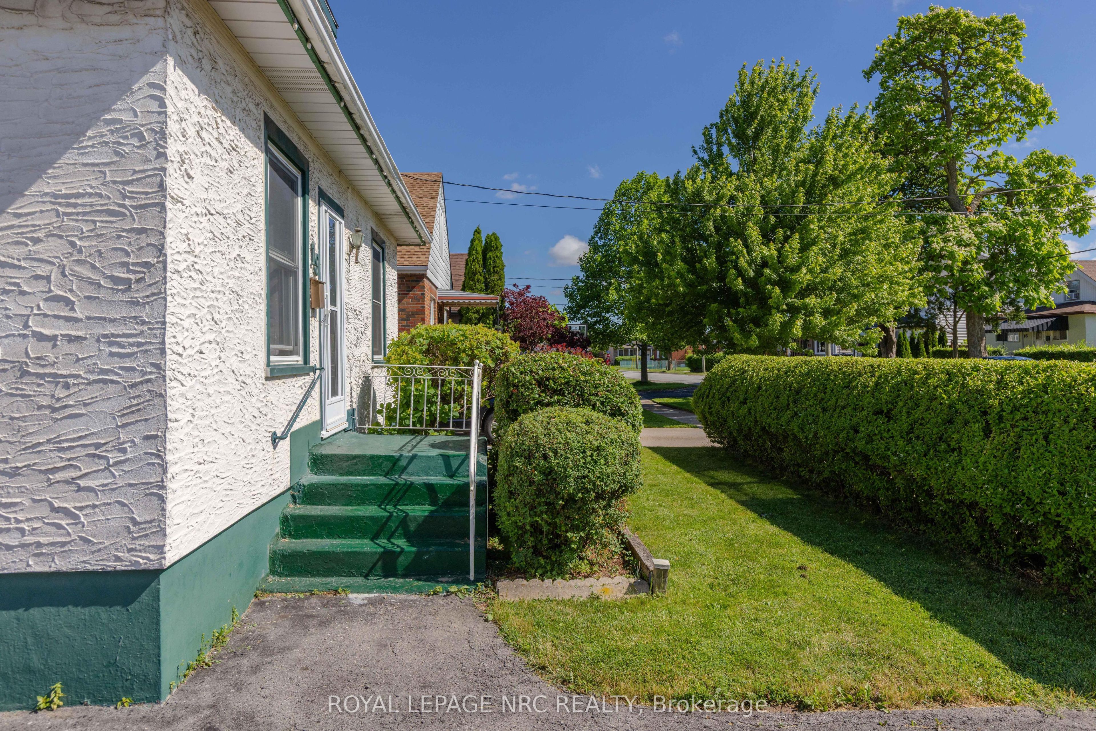 19 Cunningham Street, Thorold, ON L2V 3K6 photo 3