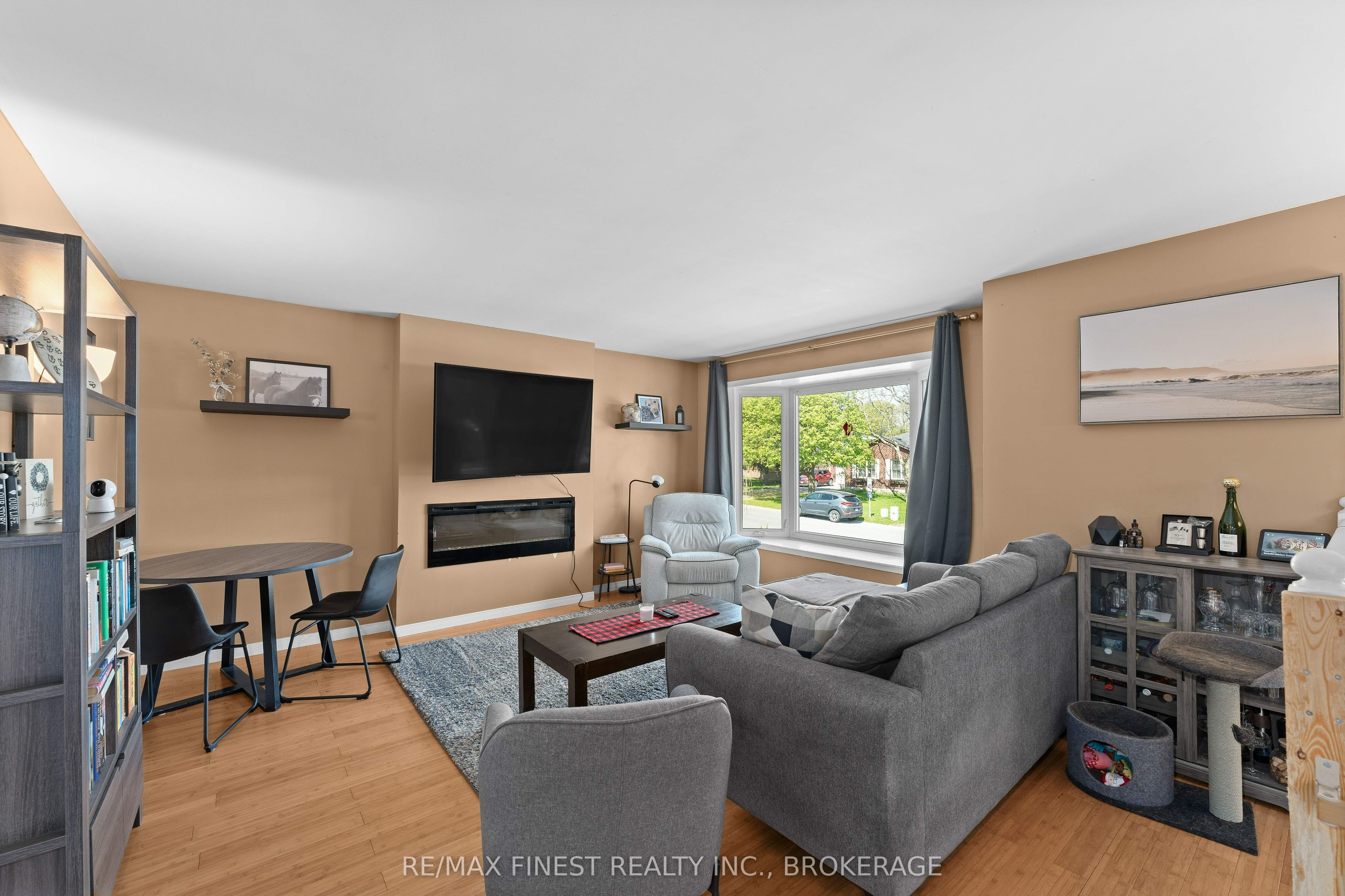 102 Grenadier Drive, Kingston, ON K7K 6E9 photo 5