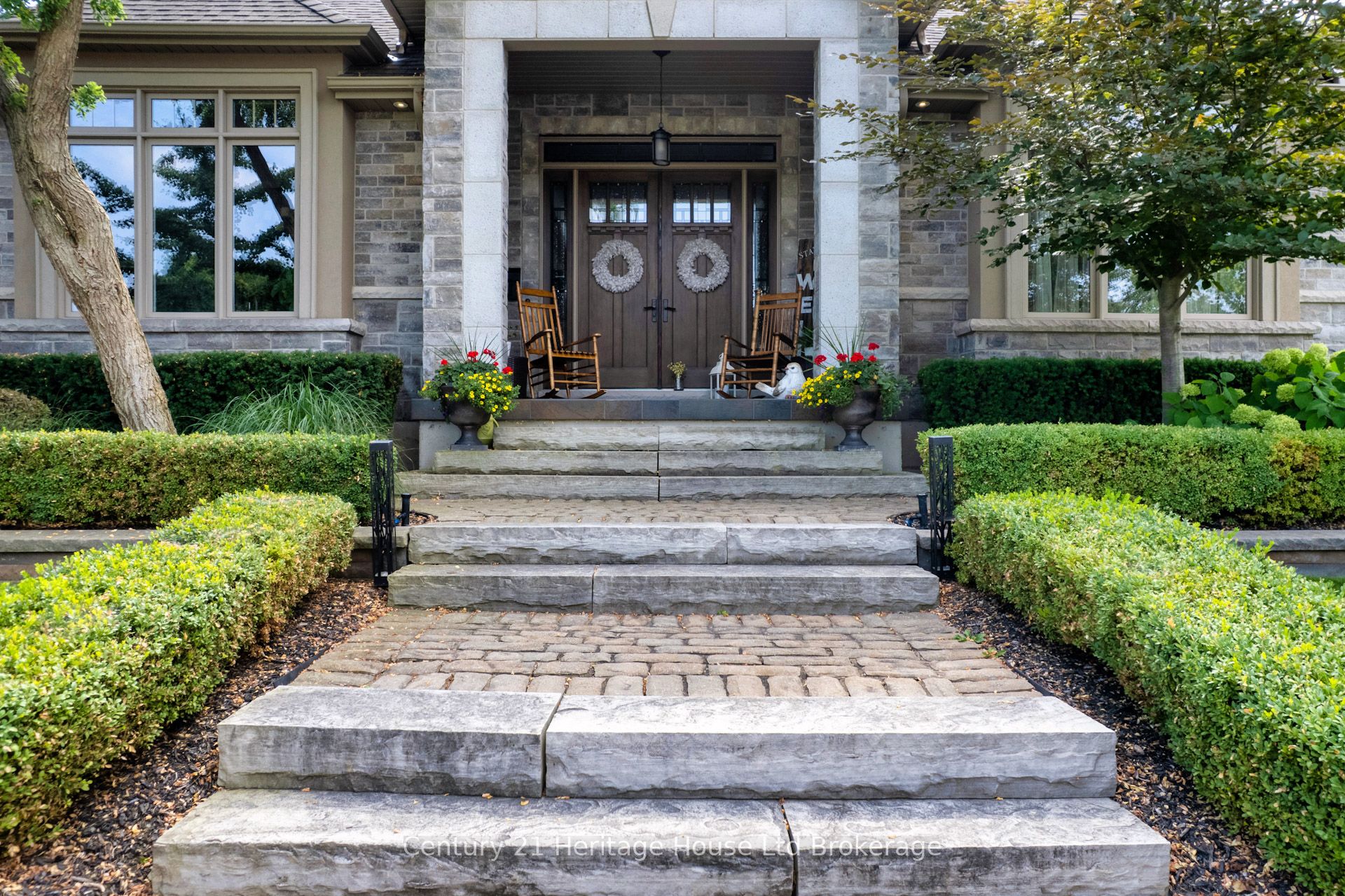 563 Lakeview Drive, Woodstock, ON N4T 0C7 photo 3