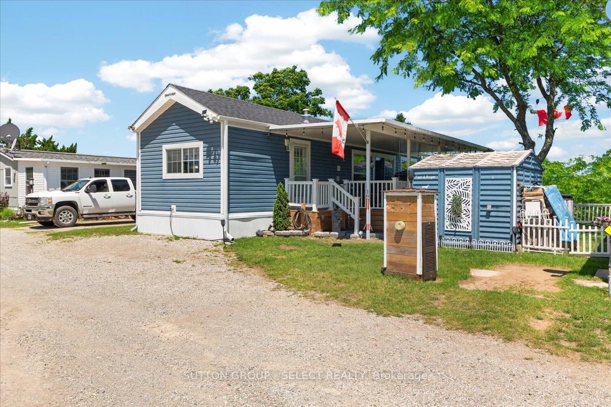 8685 Rock Glen Road 402, Lambton Shores, ON N0M 1B0 photo 2