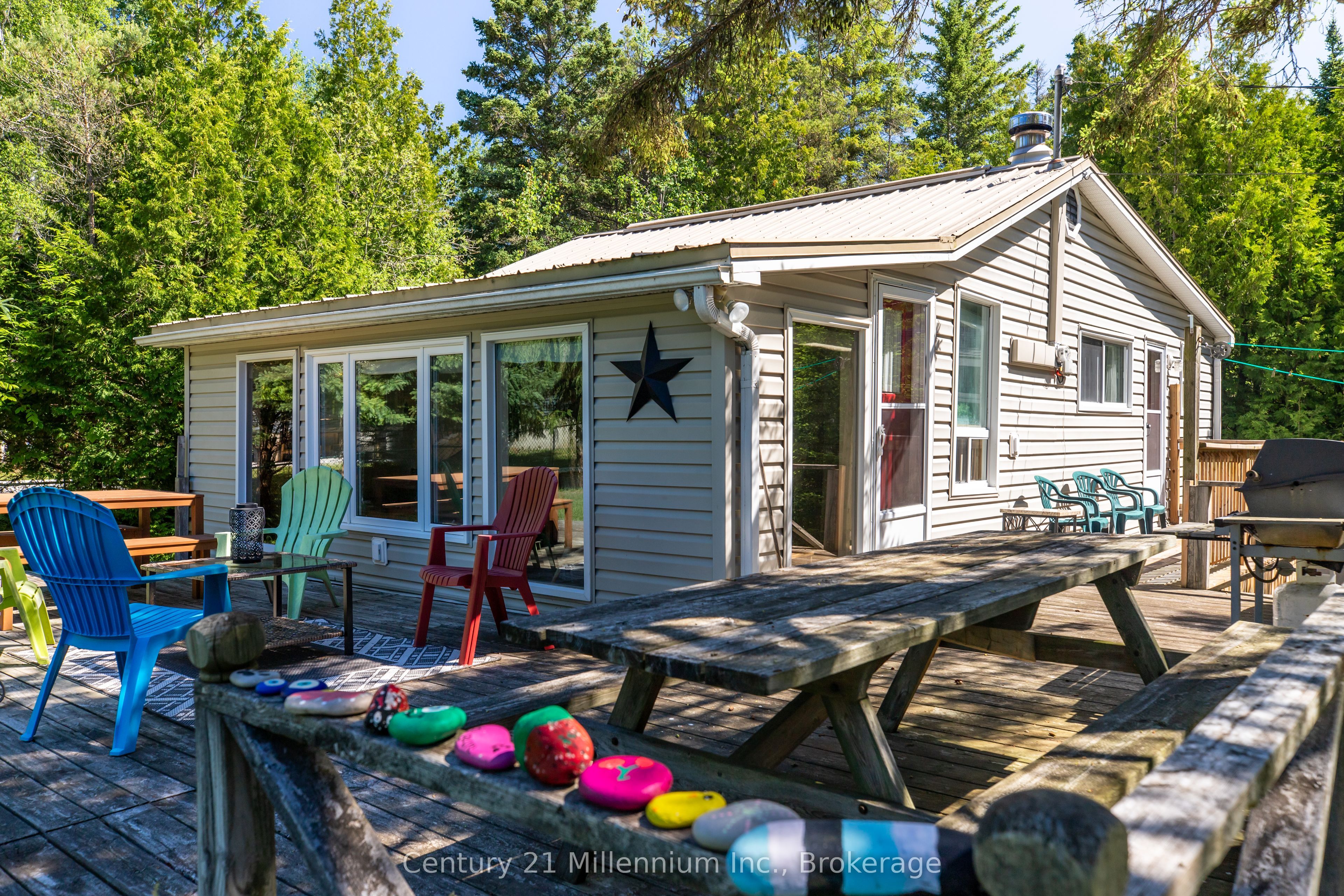 1443 Sunset Drive, South Bruce Peninsula, ON N0H 2T0 photo 2