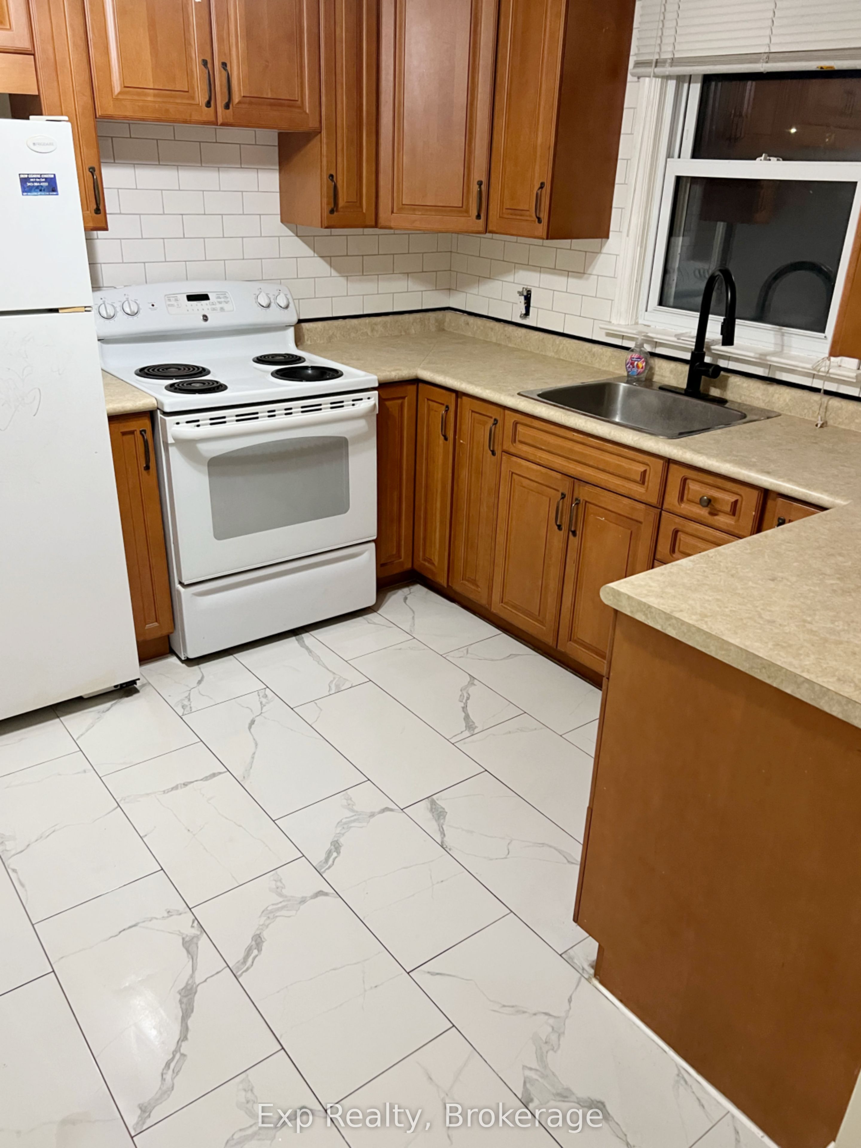 15 Redden Street, Kingston, ON K7M 4K9 photo 4