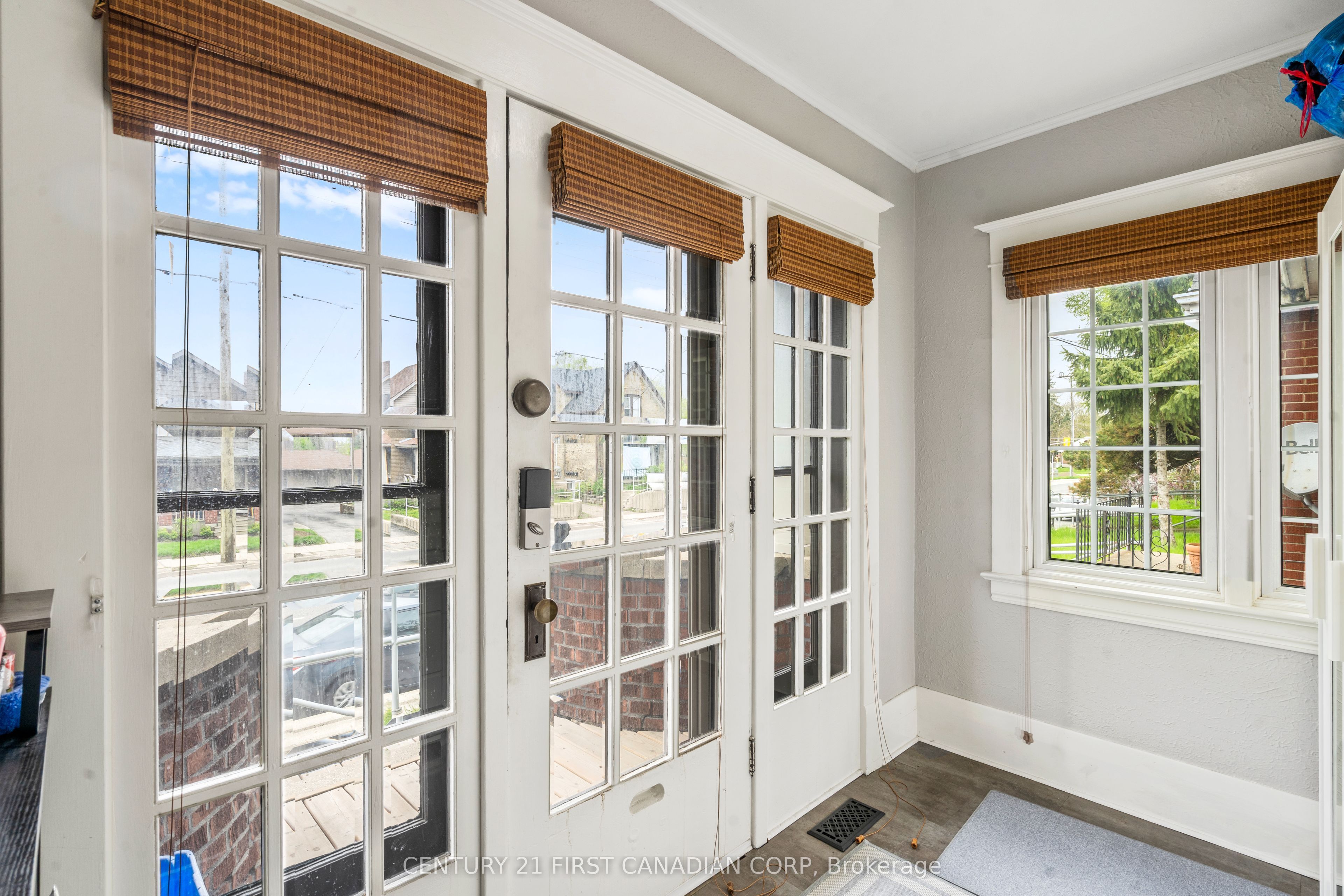 594 Highbury Avenue N, London East, ON N5W 4K9 photo 3