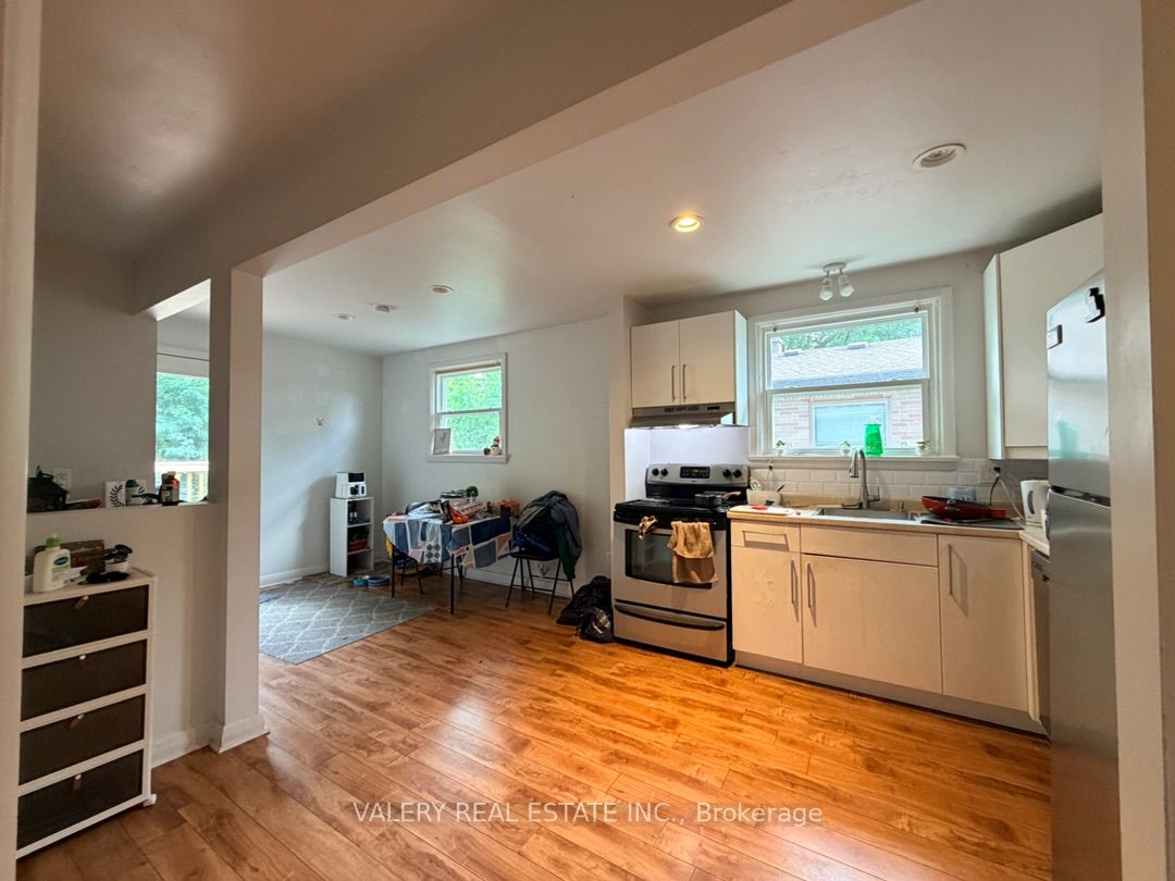 206 Barry Place Main, London North, ON N6H 1K1 photo 2