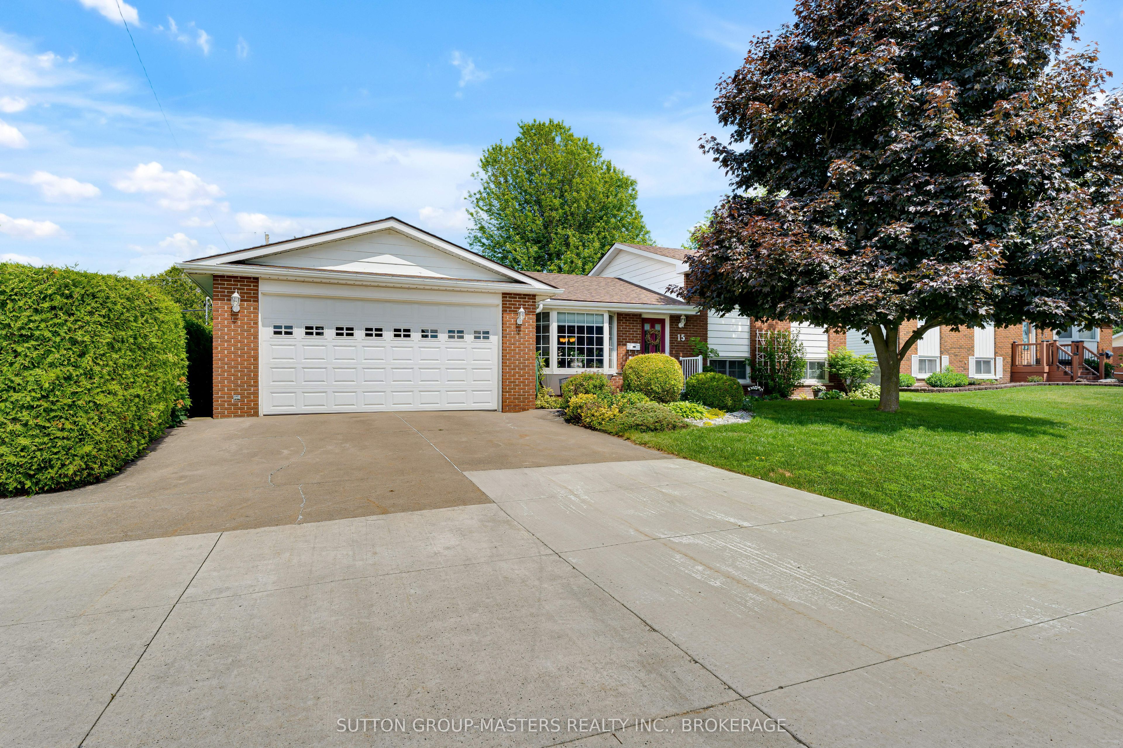 15 Bakers Lane, Loyalist, ON K7N 1L9 photo 3