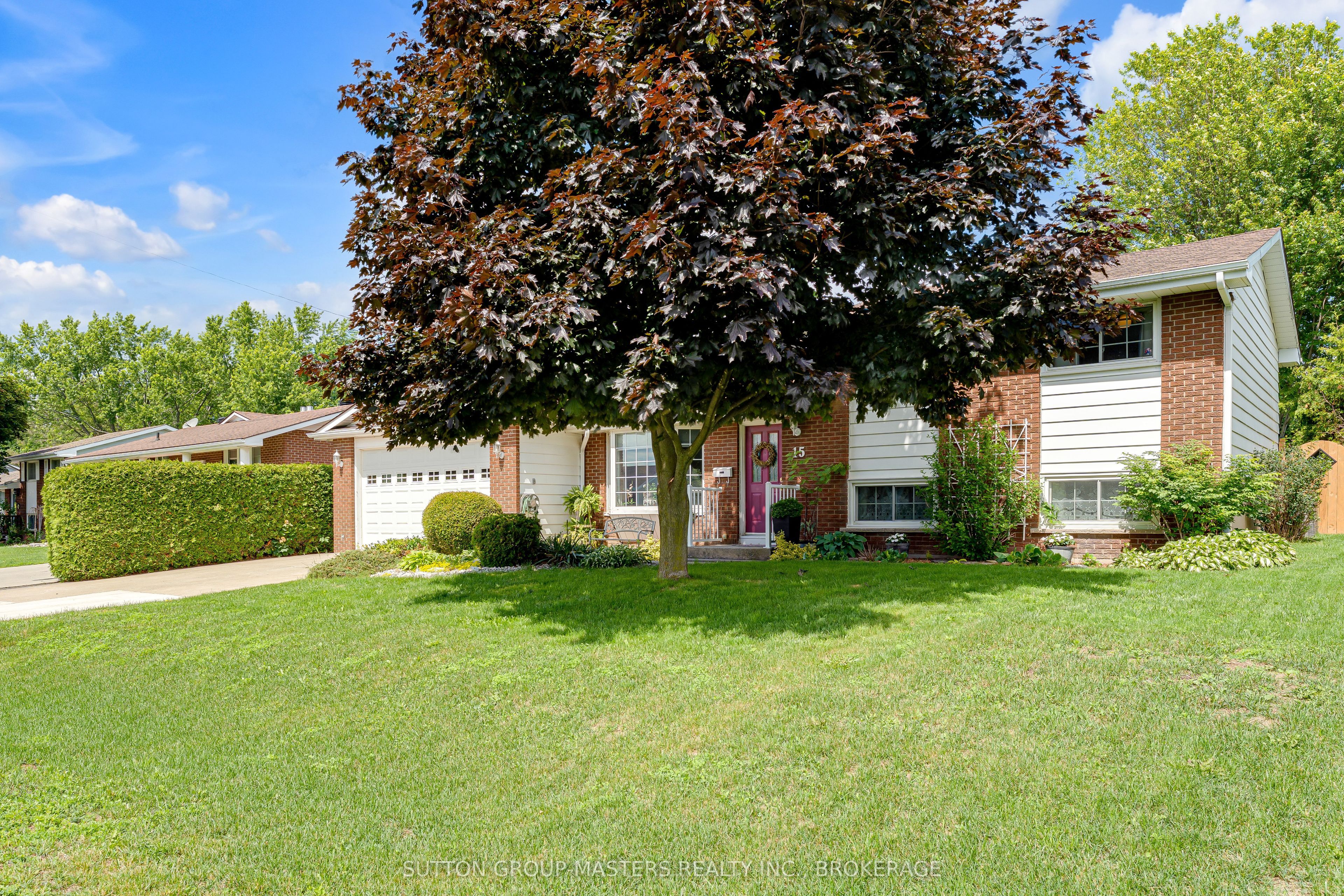15 Bakers Lane, Loyalist, ON K7N 1L9 photo 4