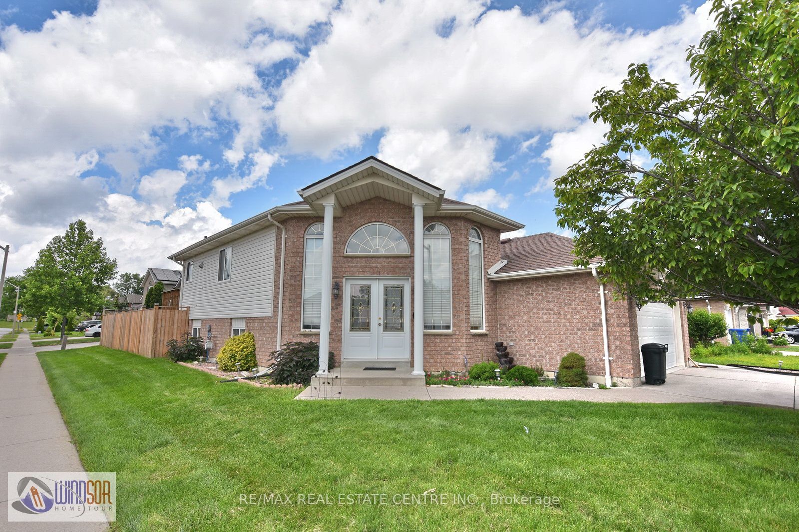 3602 Holburn Street, Windsor, ON N9E 4V4