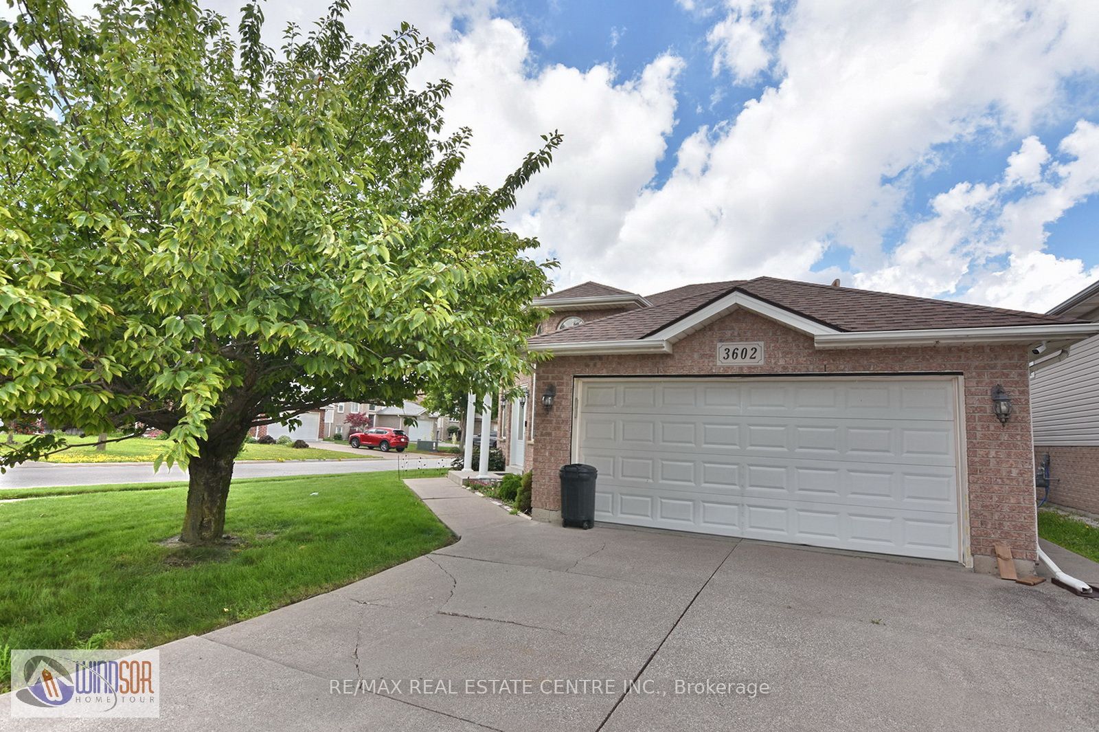 3602 Holburn Street, Windsor, ON N9E 4V4 photo 3